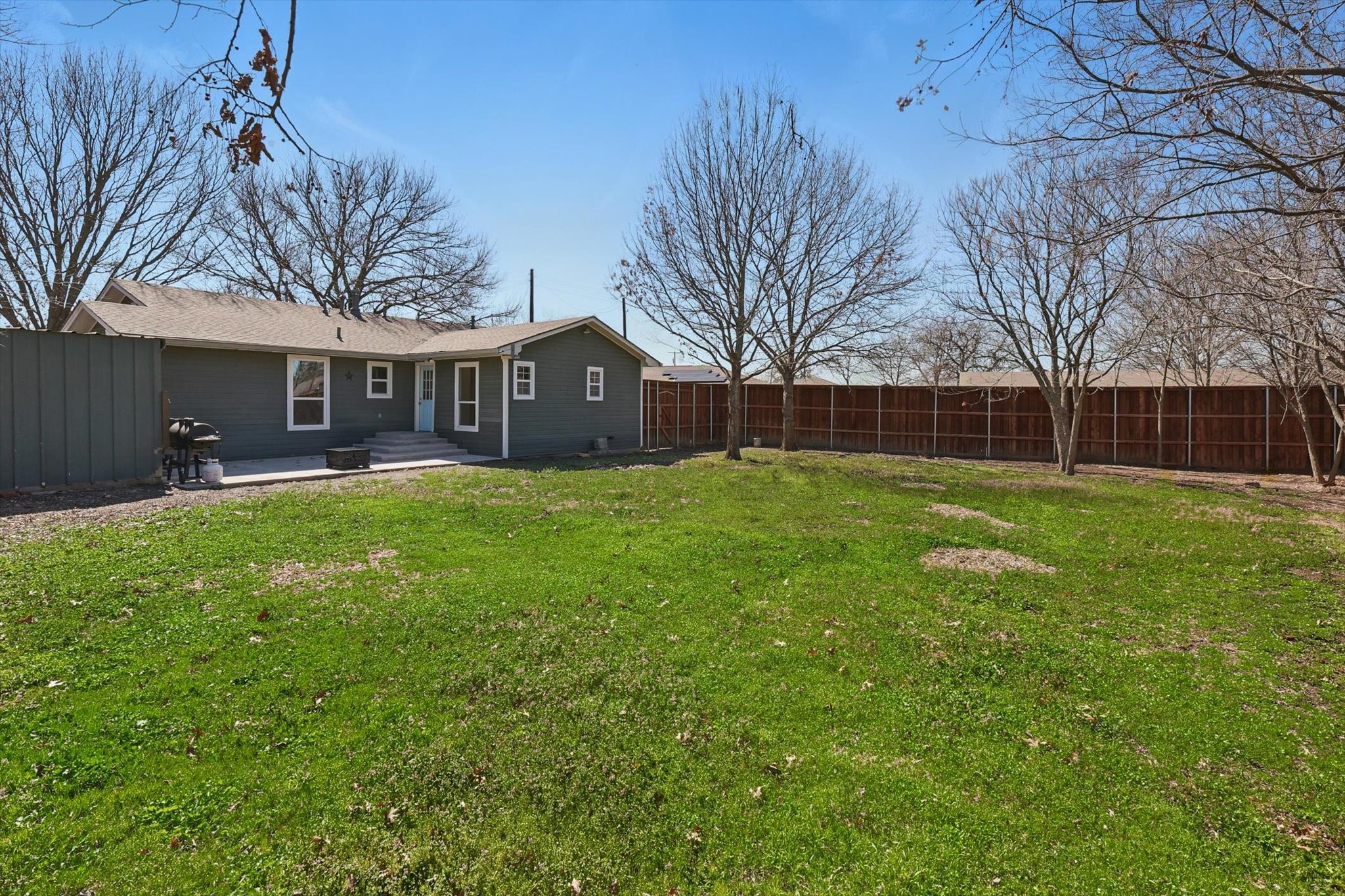 607 W Elm Street