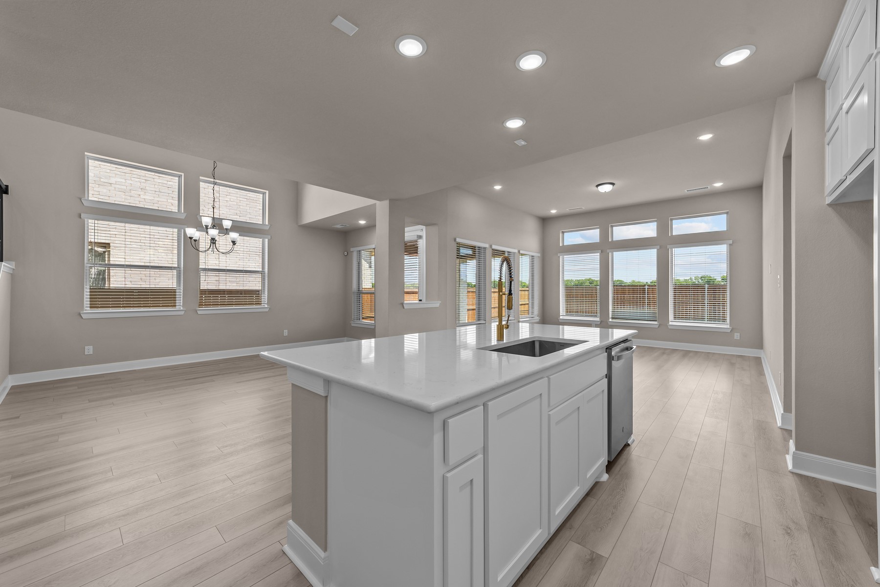 1500 Palo Duro Way
