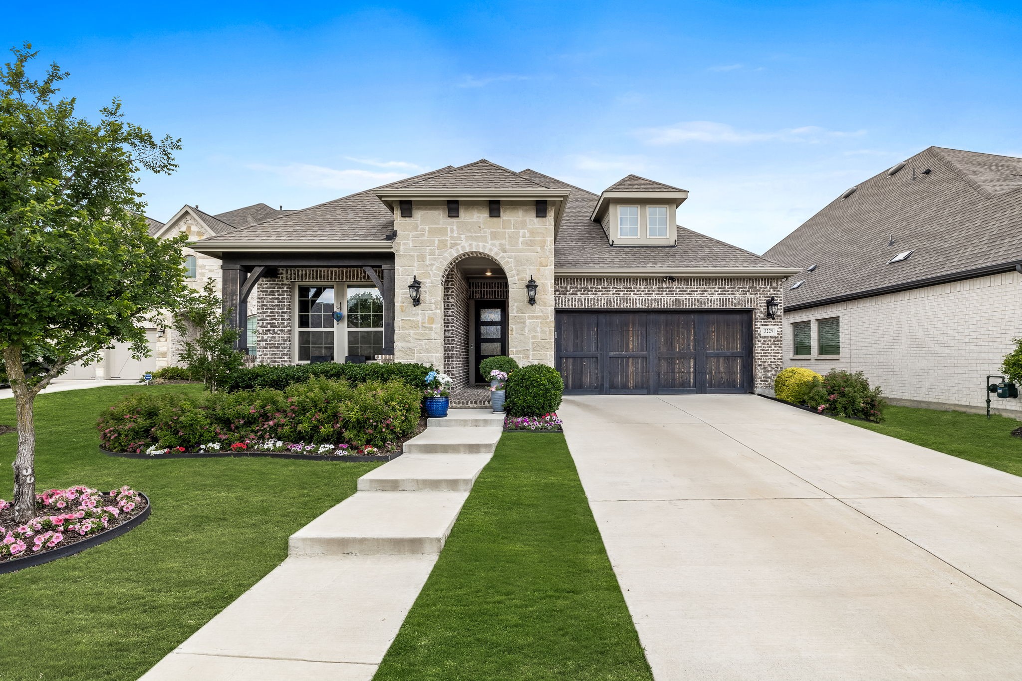 3229 Lexington Drive