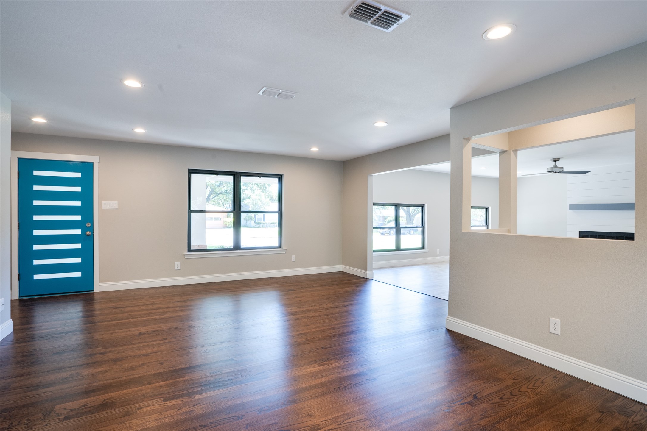 2915 Lavita Lane