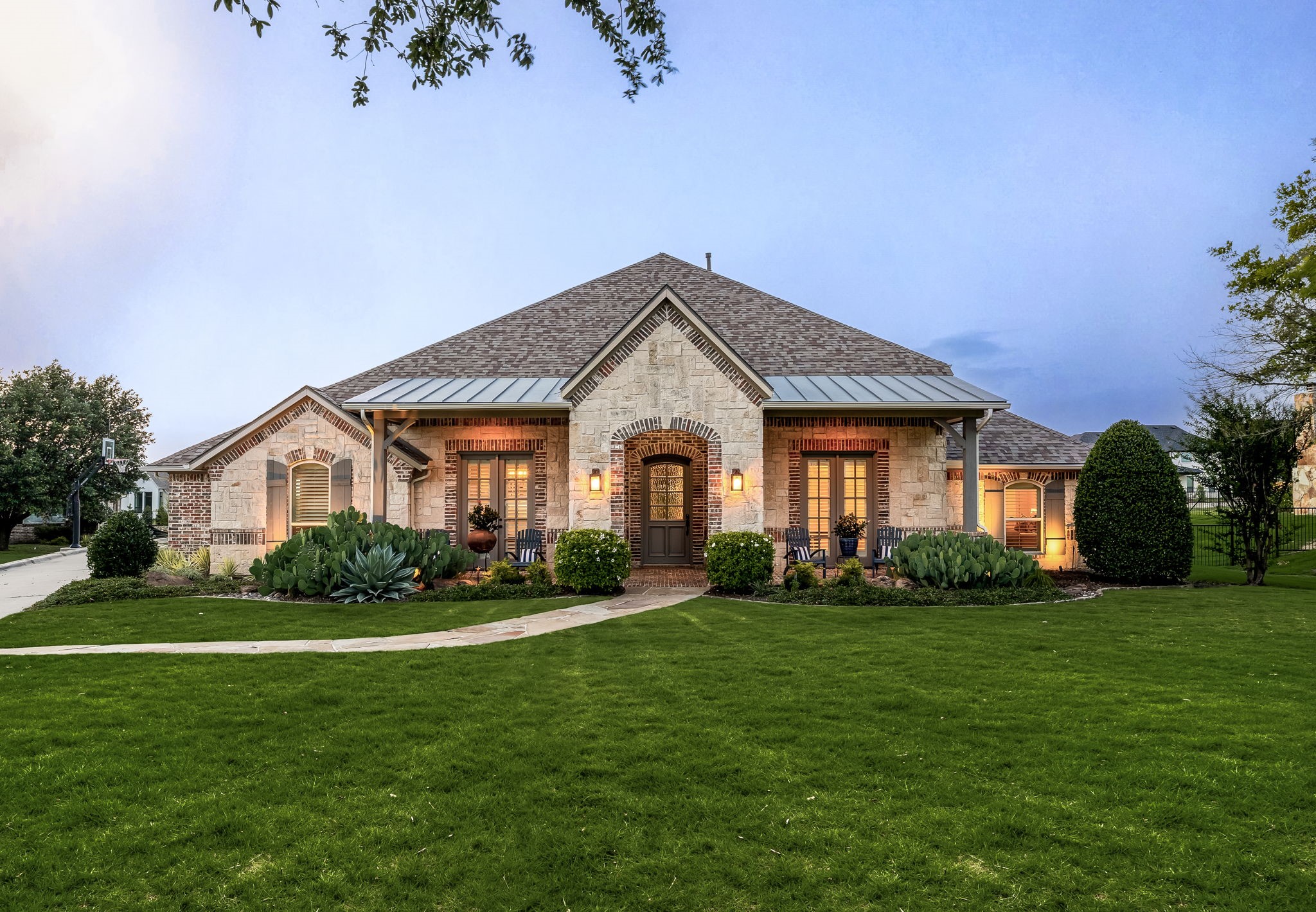 6282 Coastal Drive