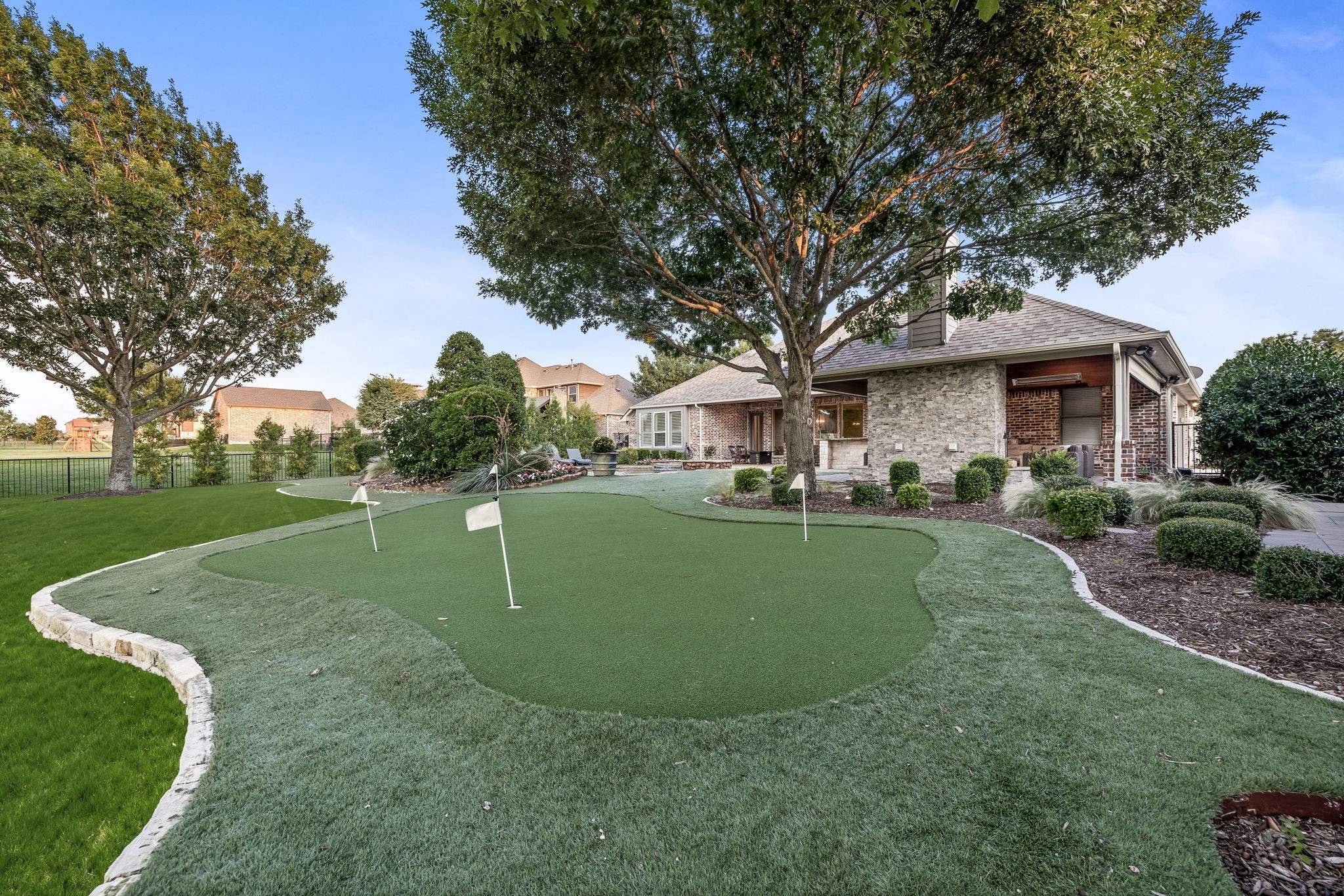6282 Coastal Drive