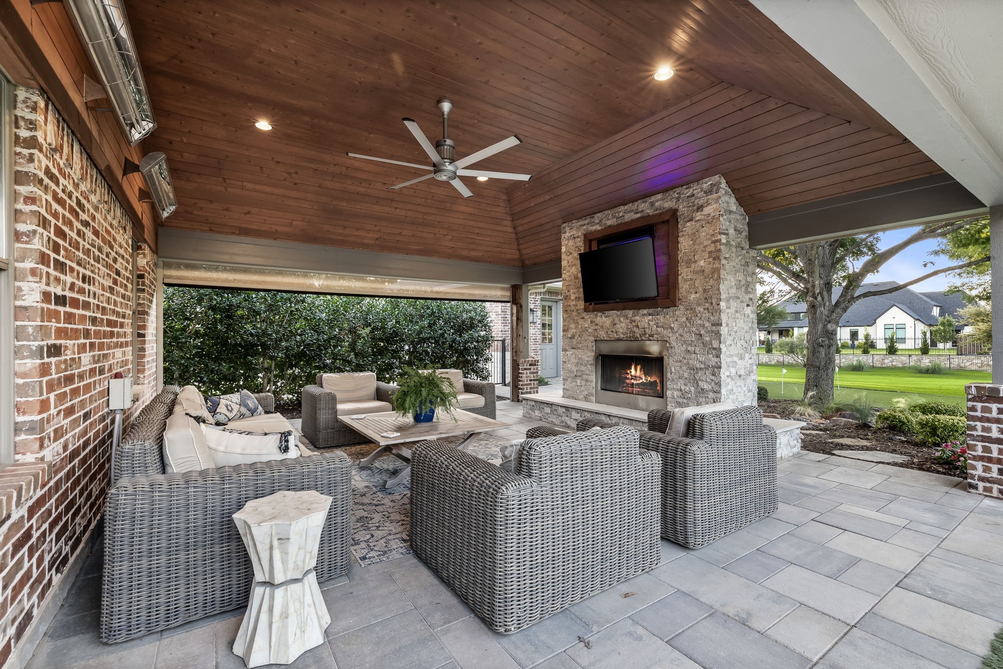 6282 Coastal Drive