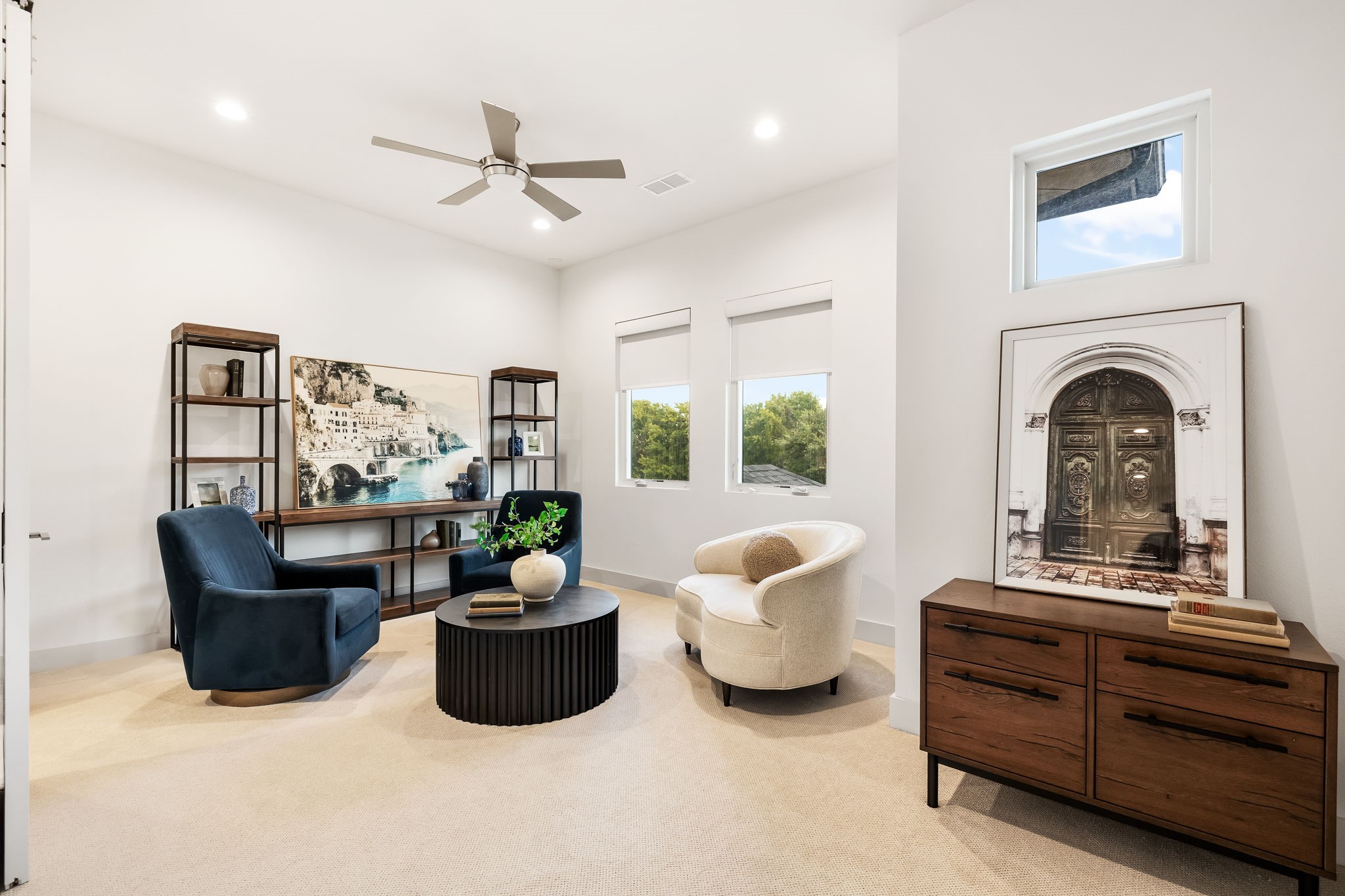 6921 Valley View Lane