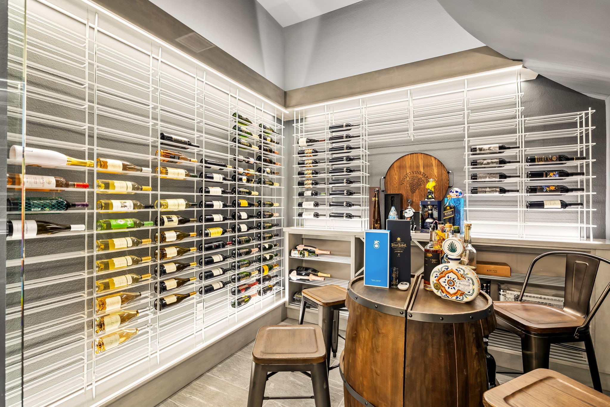 6921 Valley View Lane