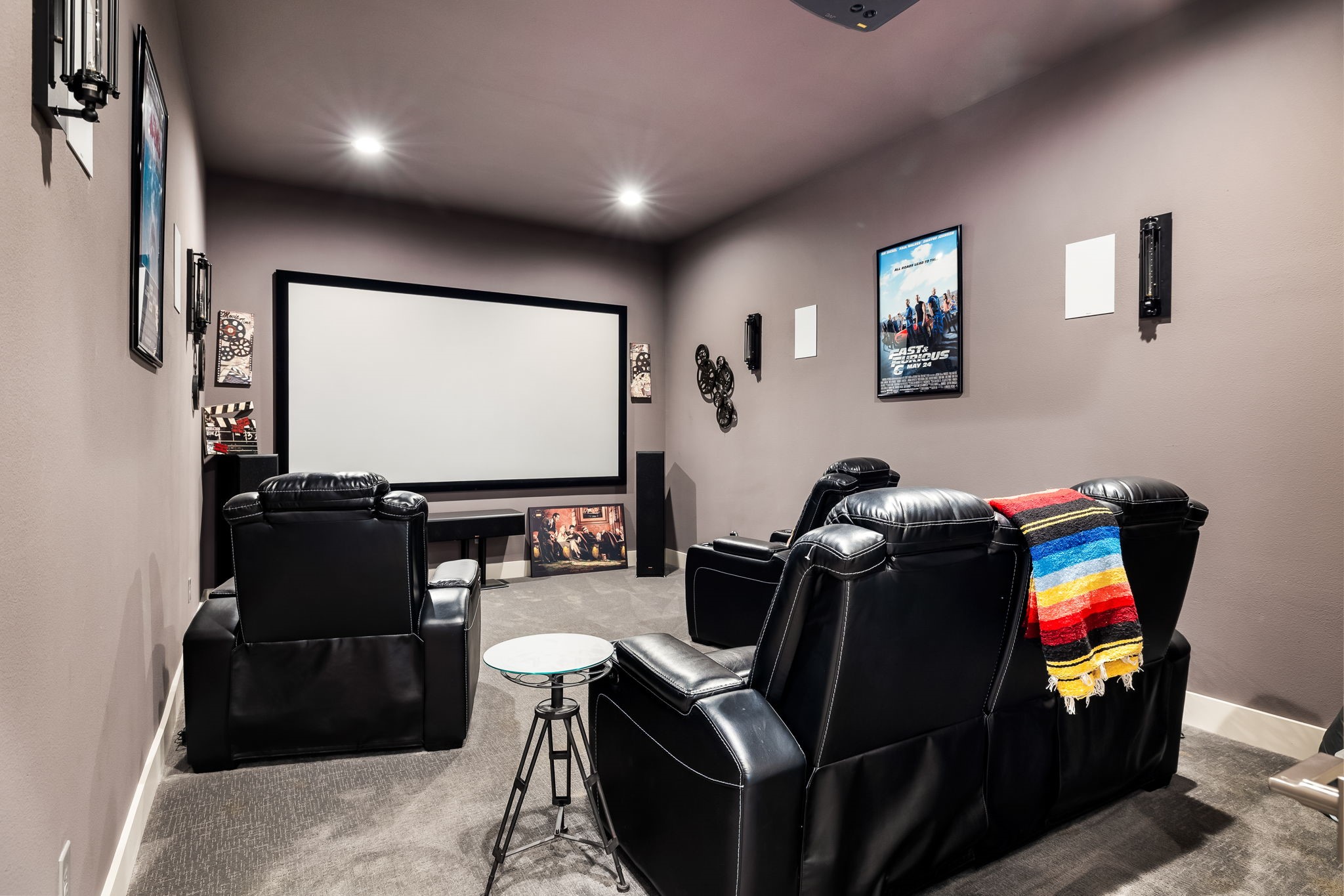 6921 Valley View Lane