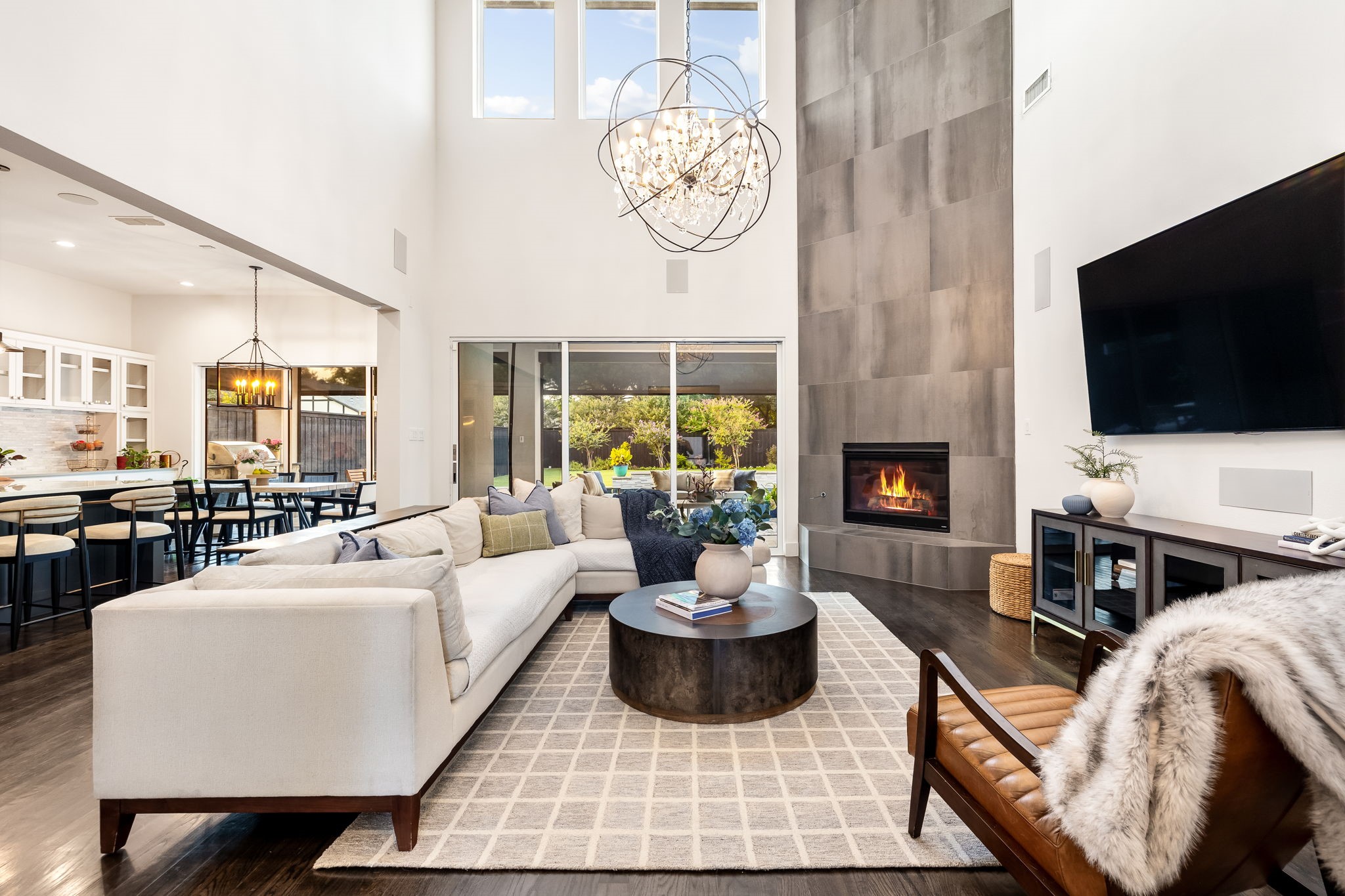 6921 Valley View Lane