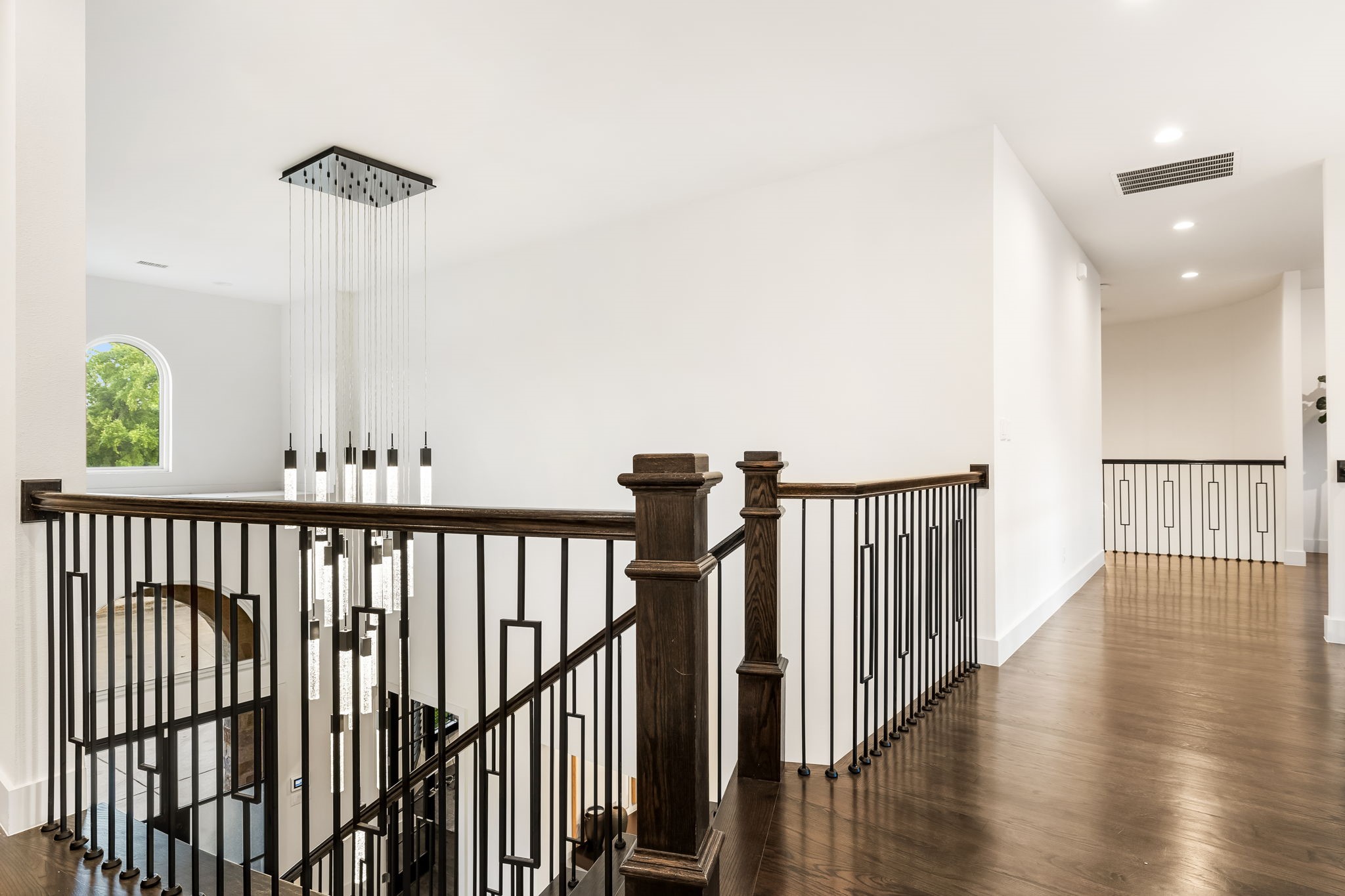 6921 Valley View Lane