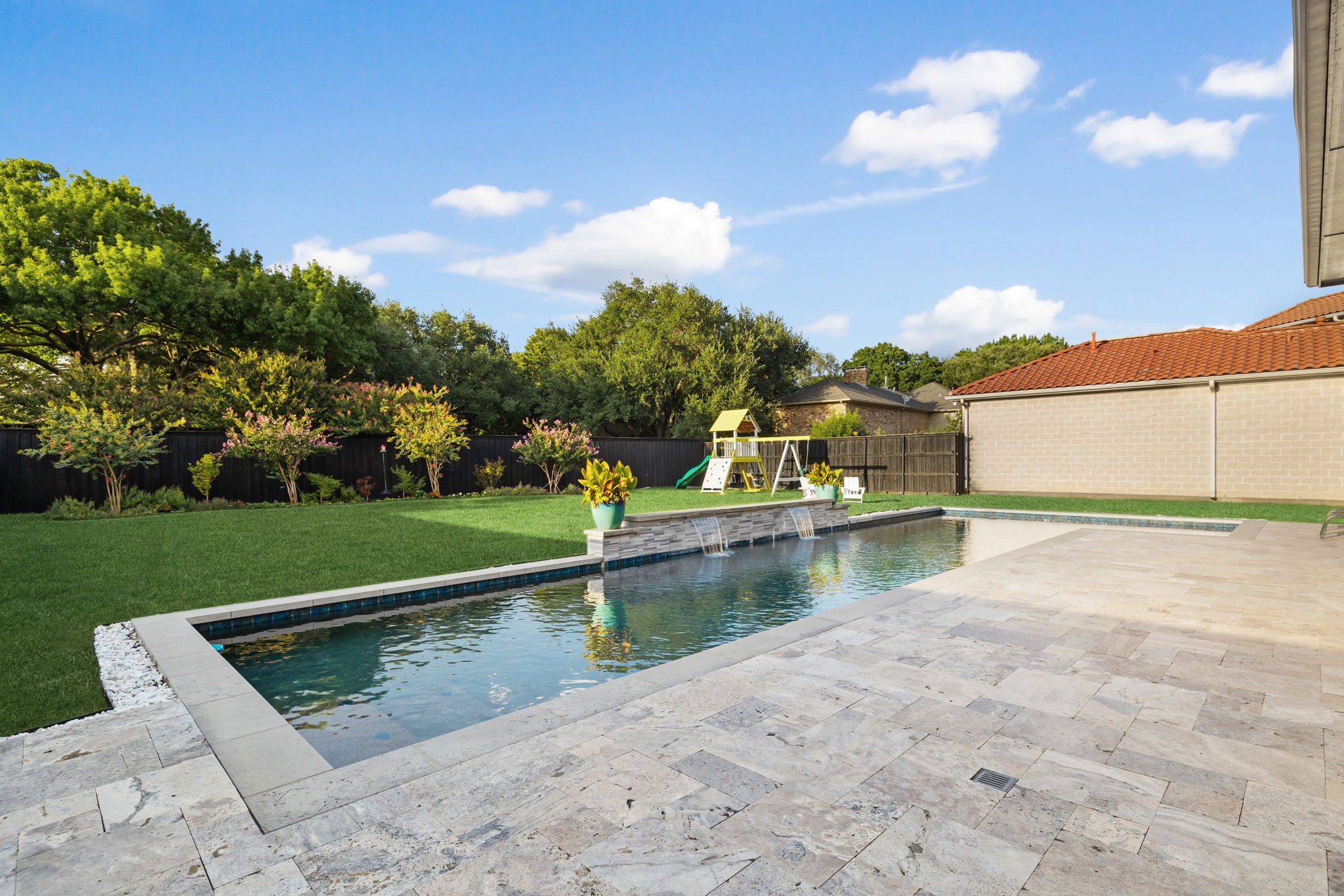 6921 Valley View Lane