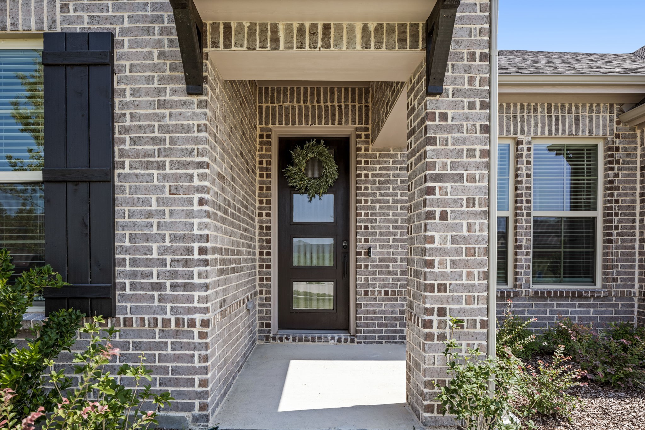 411 Heritage Hill Drive