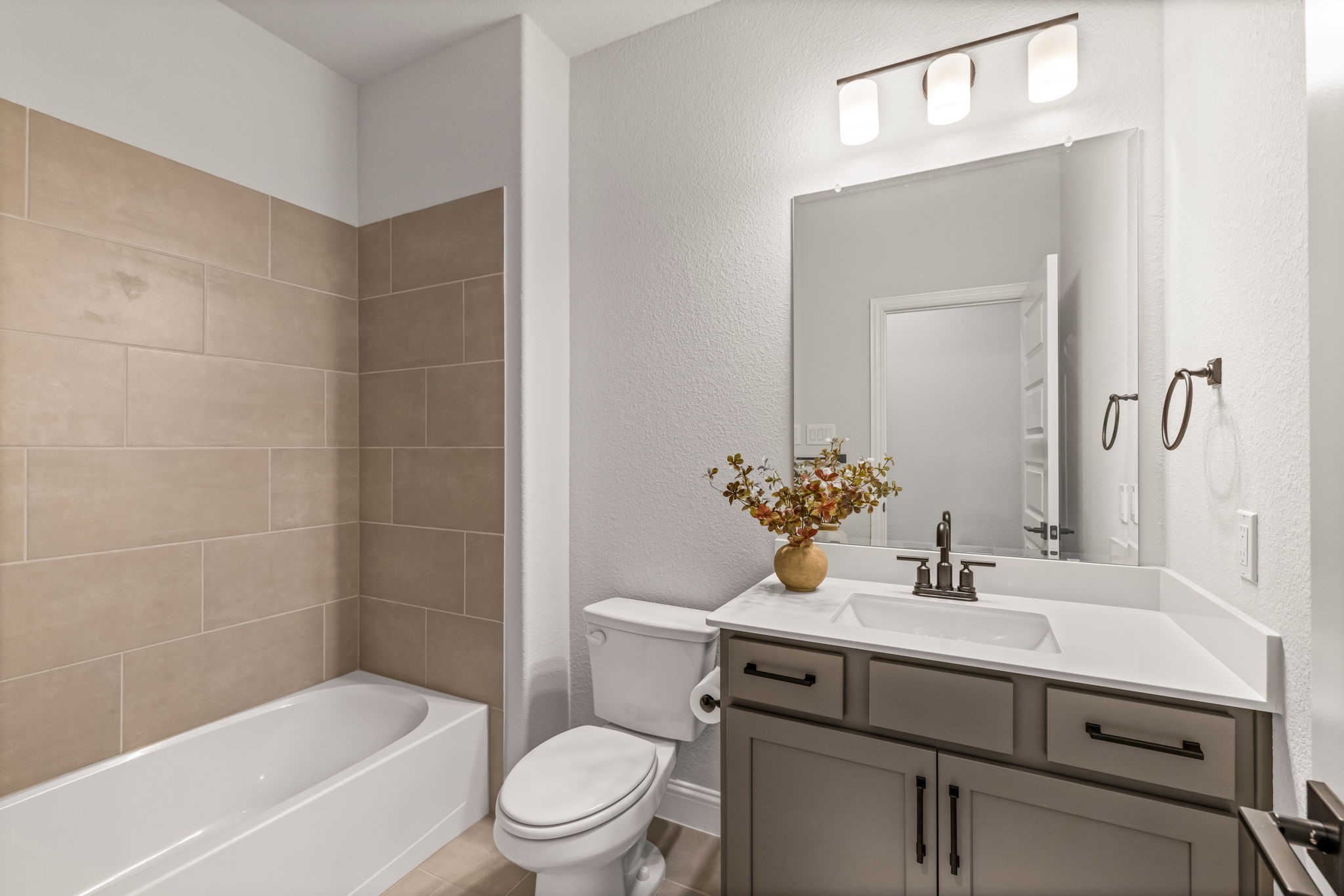 411 Heritage Hill Drive