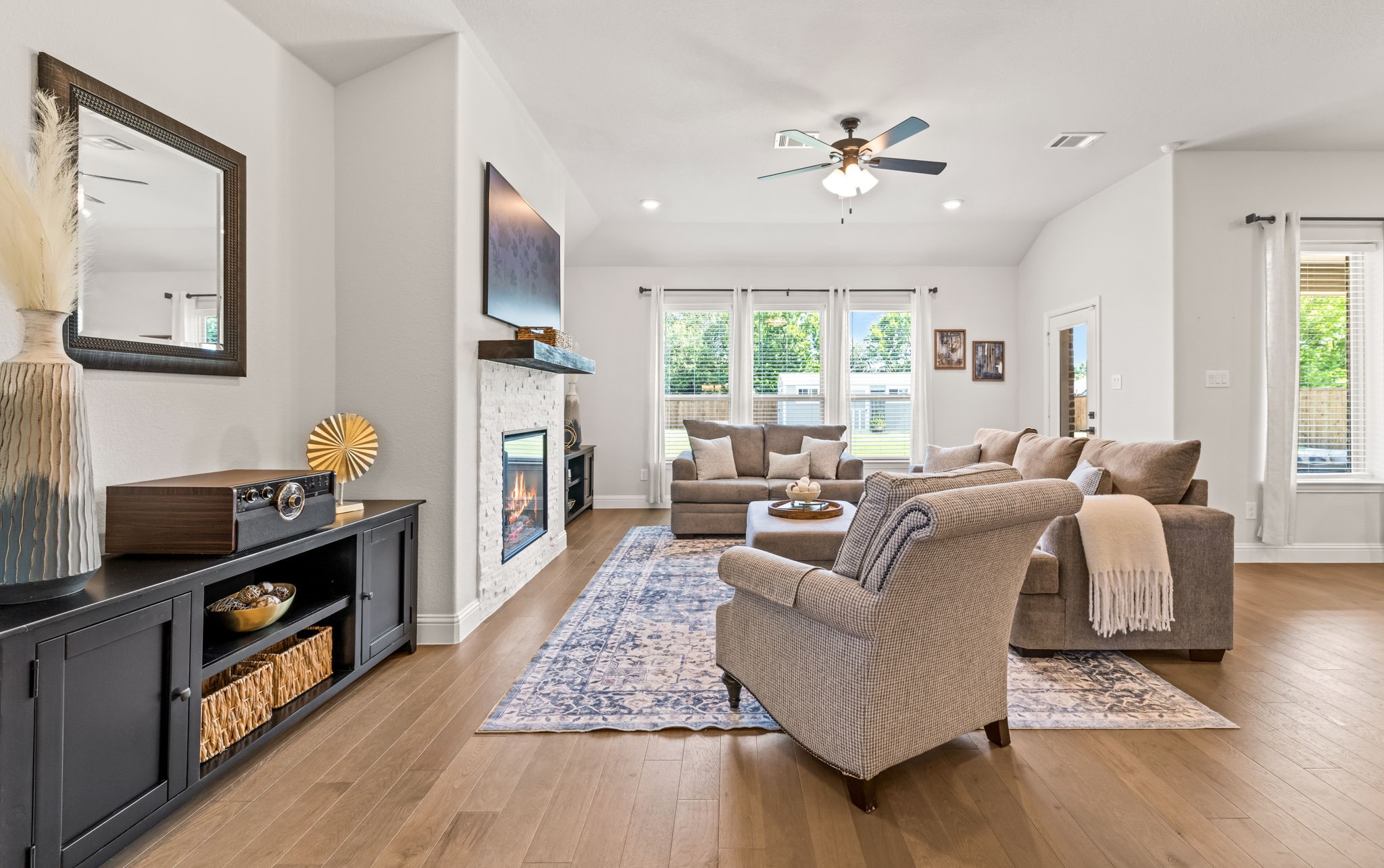 411 Heritage Hill Drive