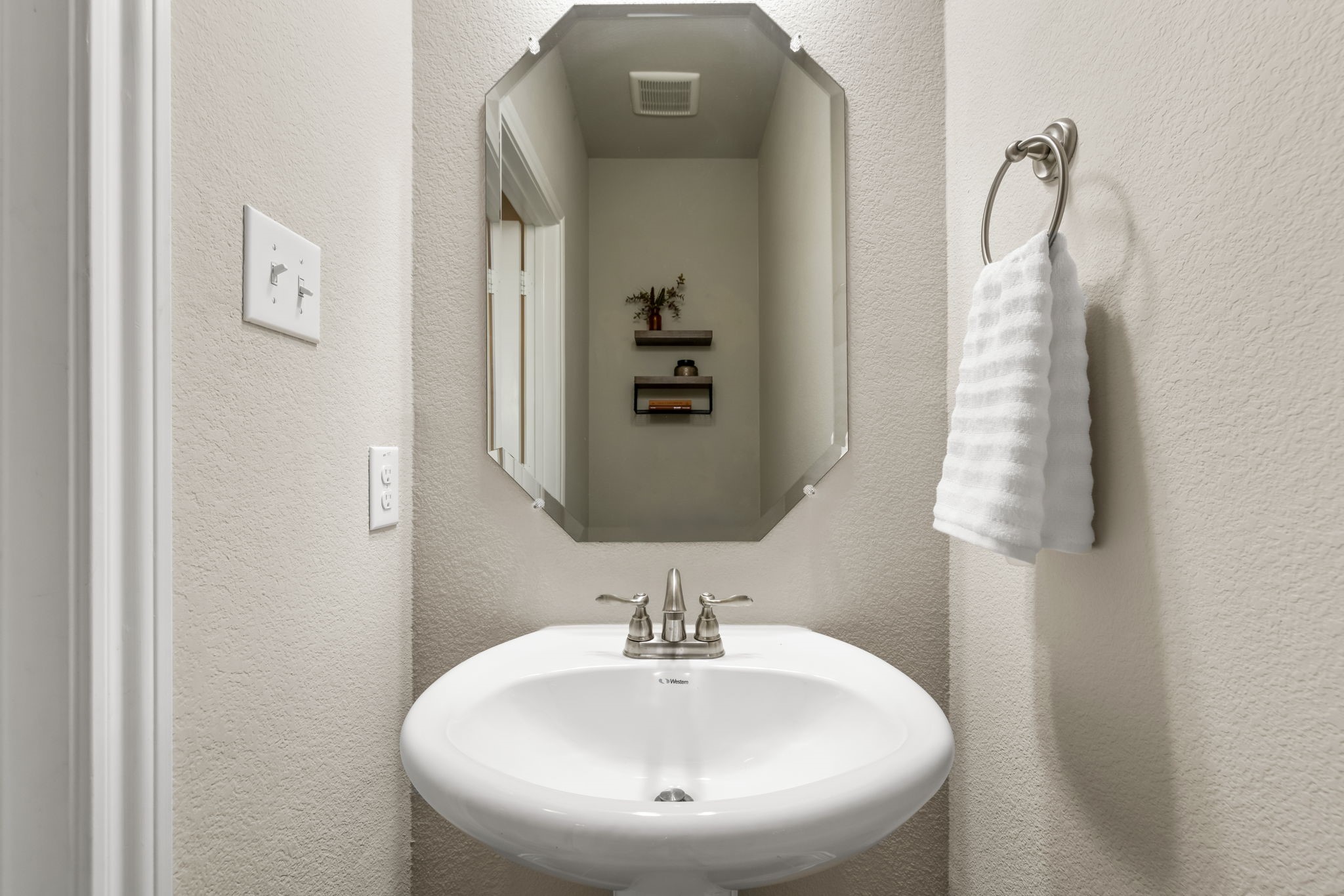 1105 Spanish Dove Drive