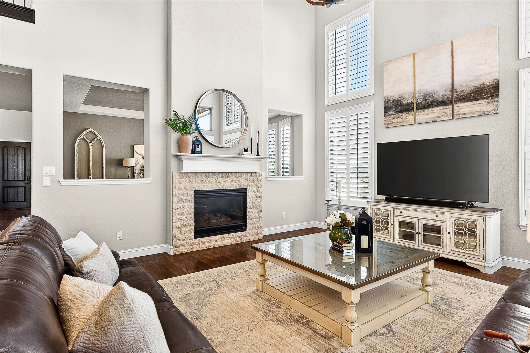 1611 Chisholm Trail