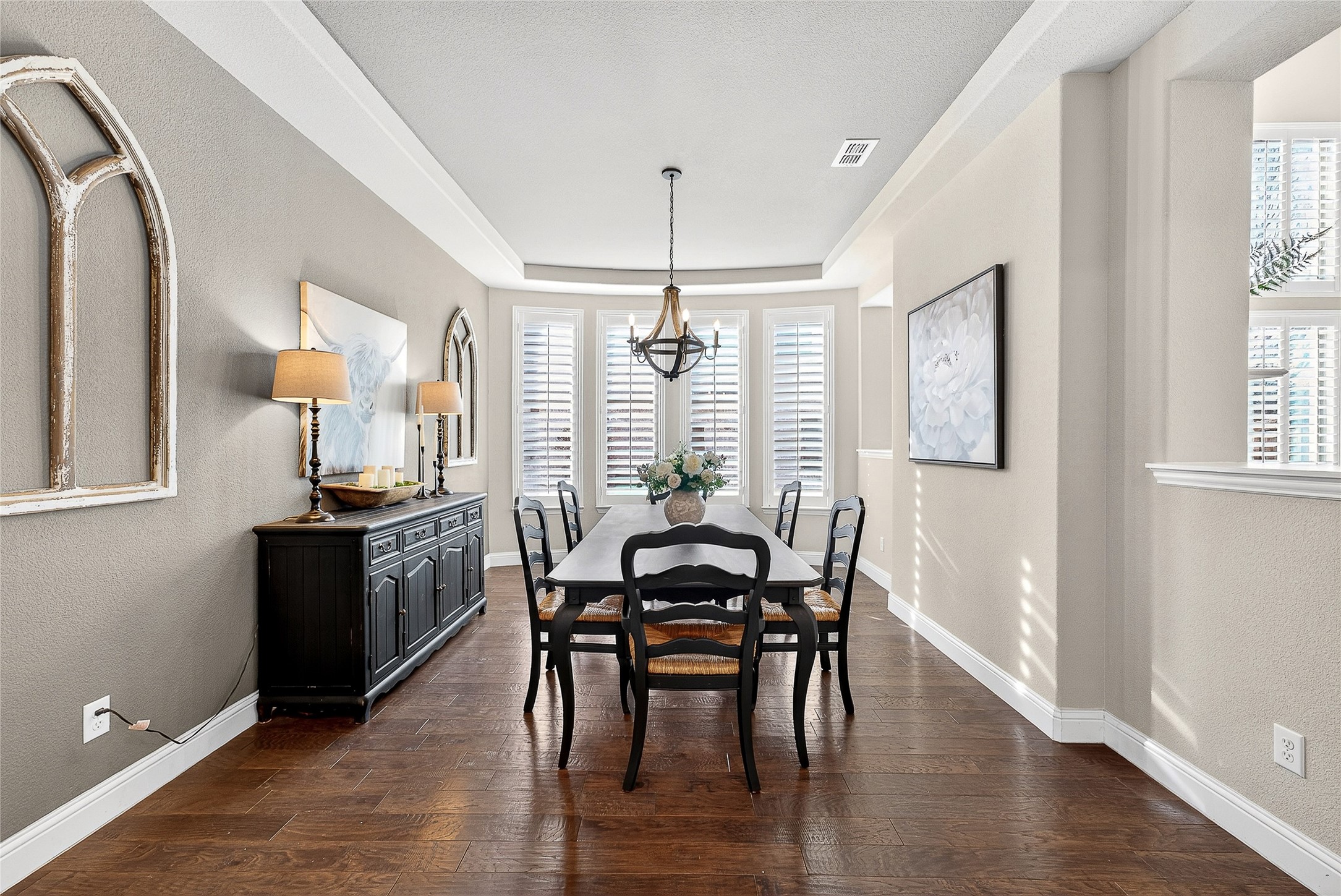 1611 Chisholm Trail
