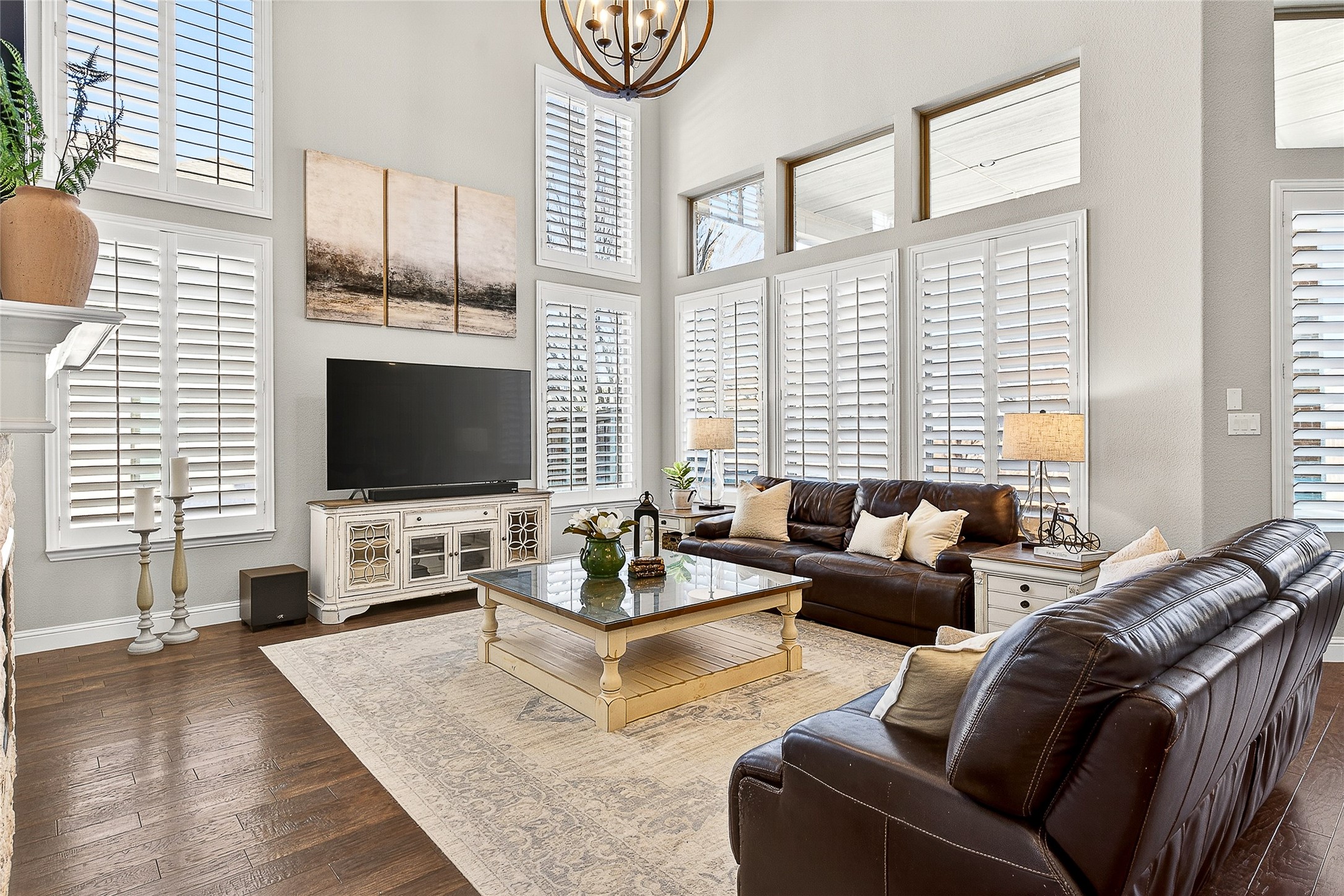 1611 Chisholm Trail