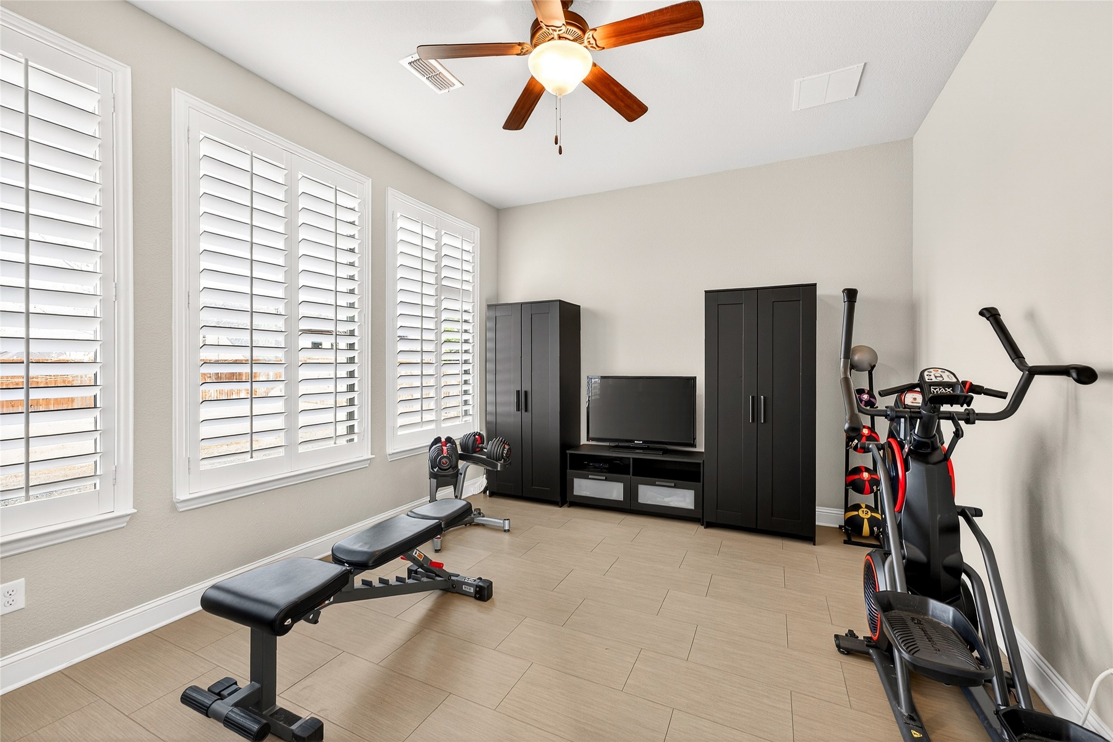 1611 Chisholm Trail
