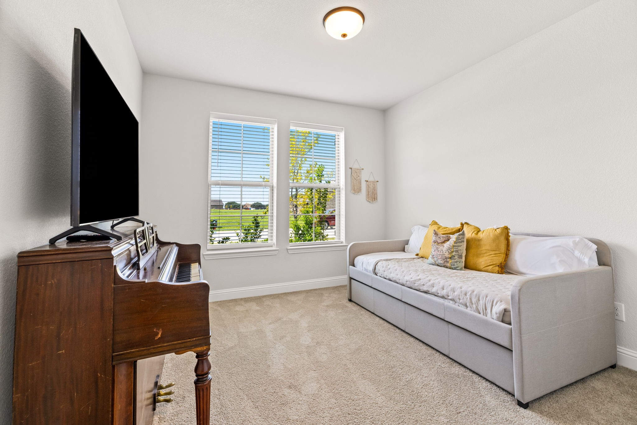 411 Heritage Hill Drive