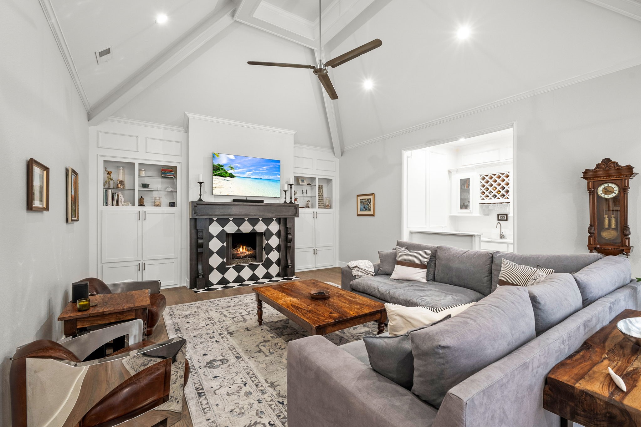 3205 Saint Georges Drive