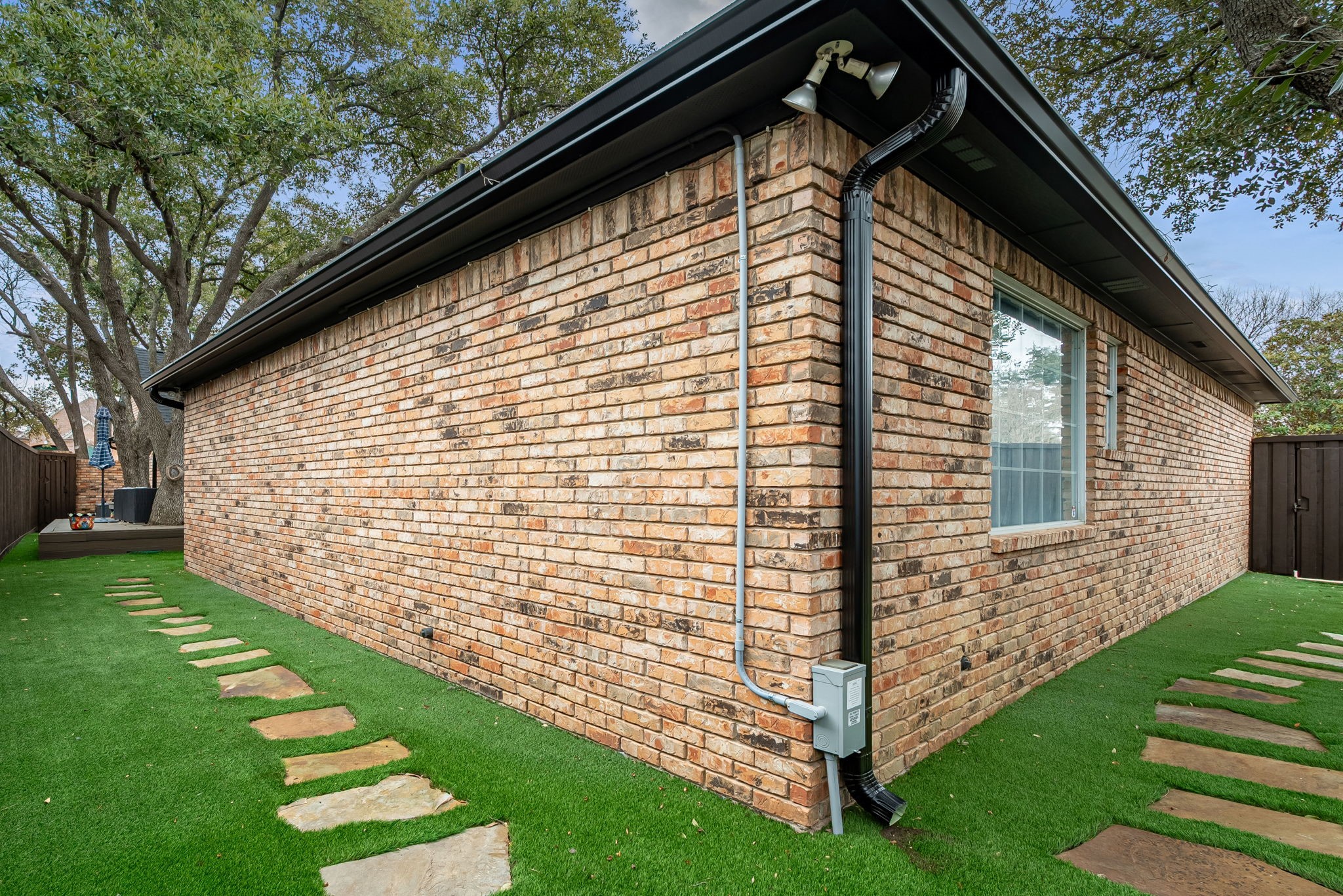 3205 Saint Georges Drive