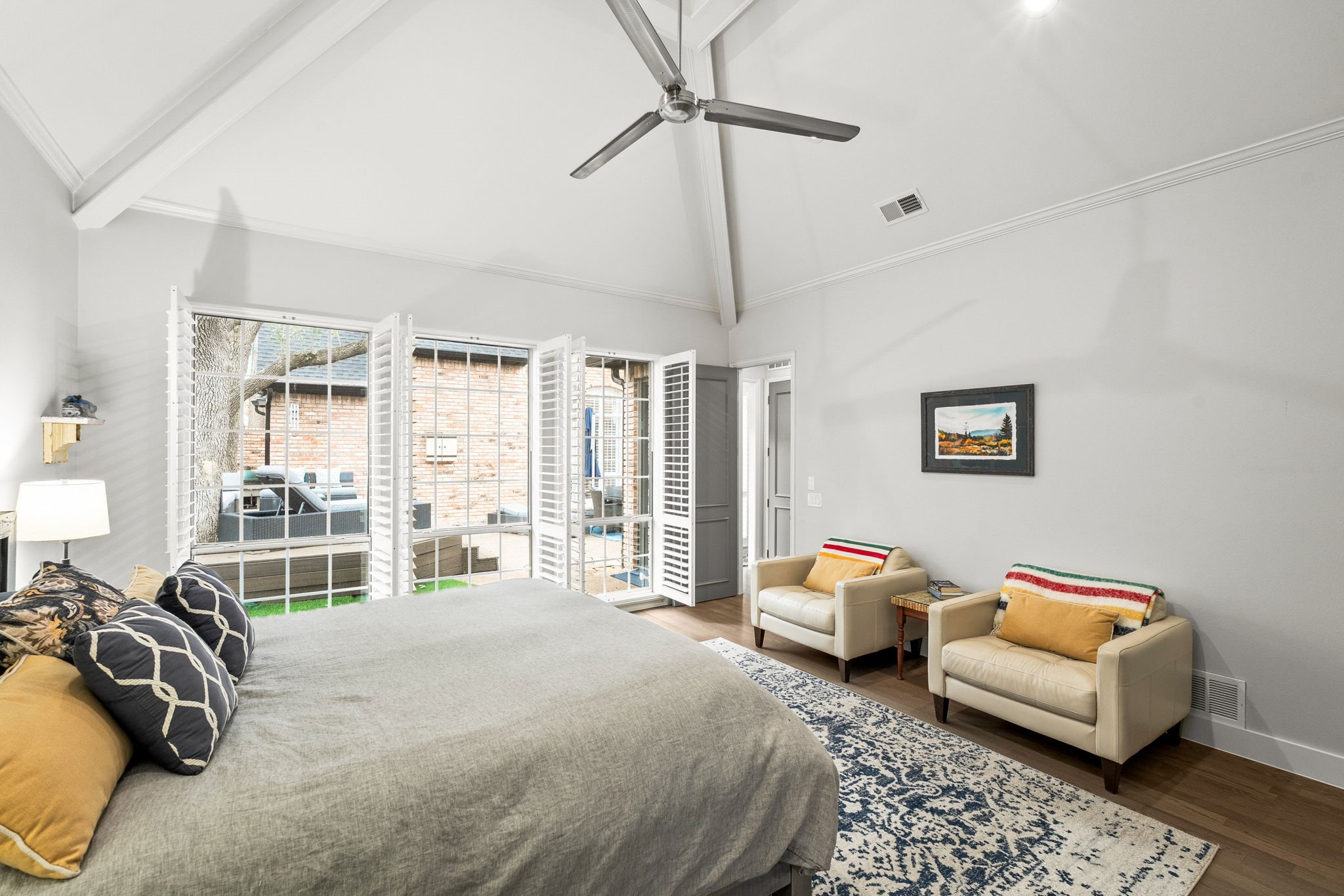 3205 Saint Georges Drive