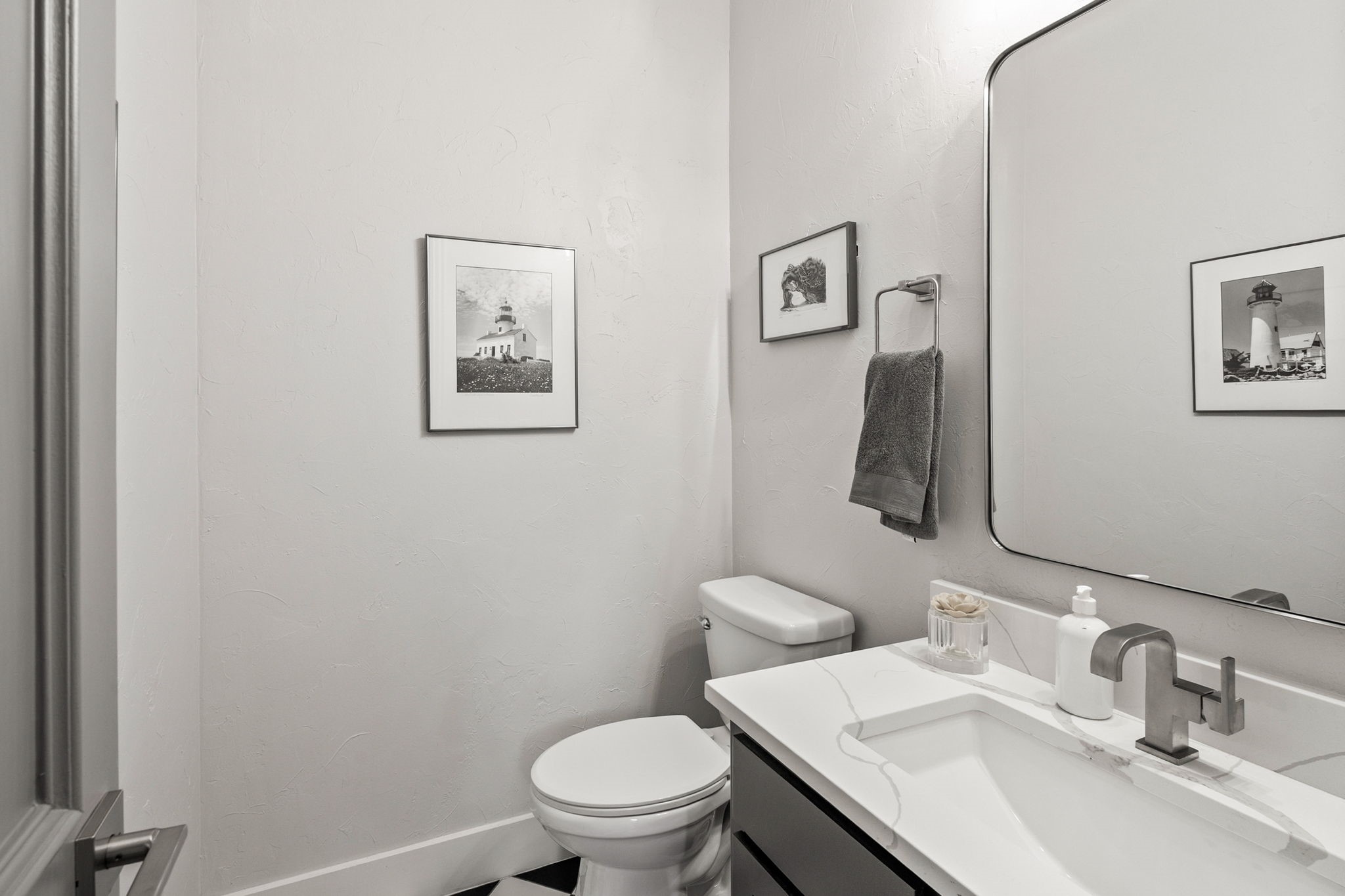 3205 Saint Georges Drive