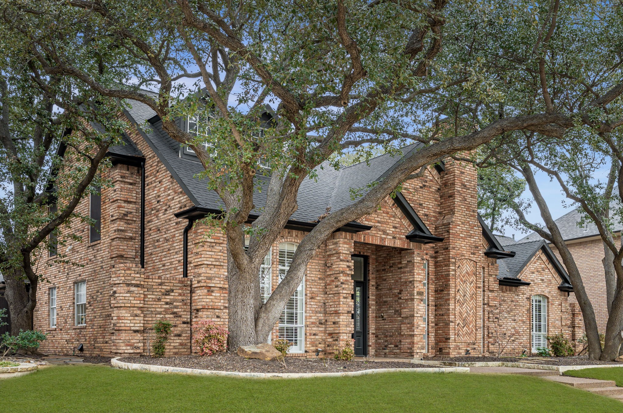 3205 Saint Georges Drive