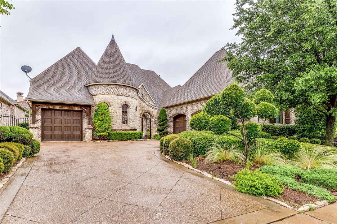 4927 Oak Knoll Lane