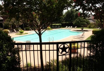 4927 Oak Knoll Lane