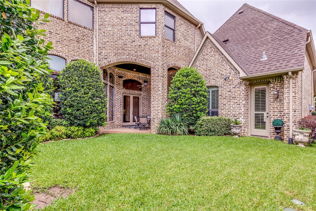 4927 Oak Knoll Lane