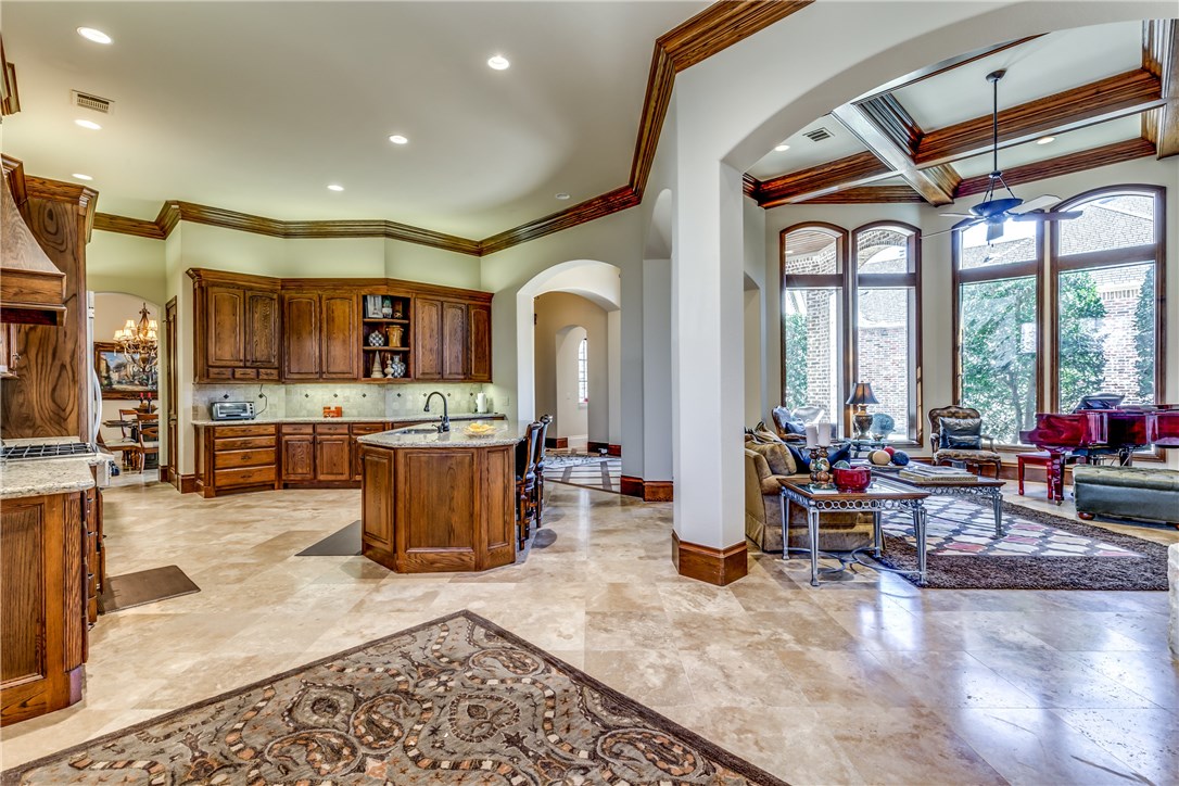 4927 Oak Knoll Lane