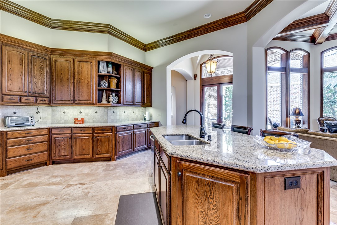 4927 Oak Knoll Lane