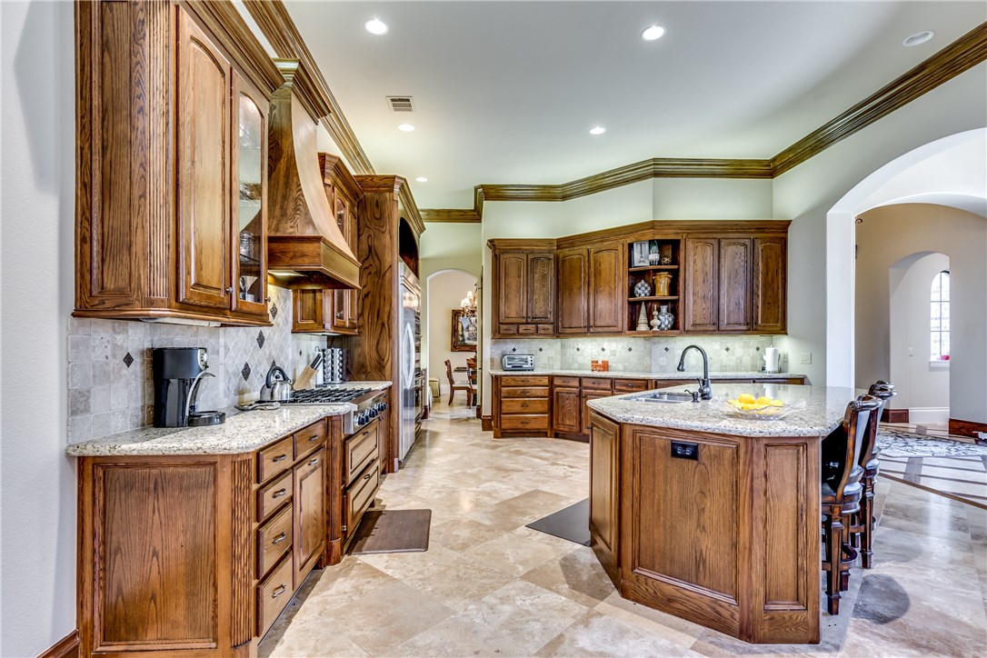 4927 Oak Knoll Lane