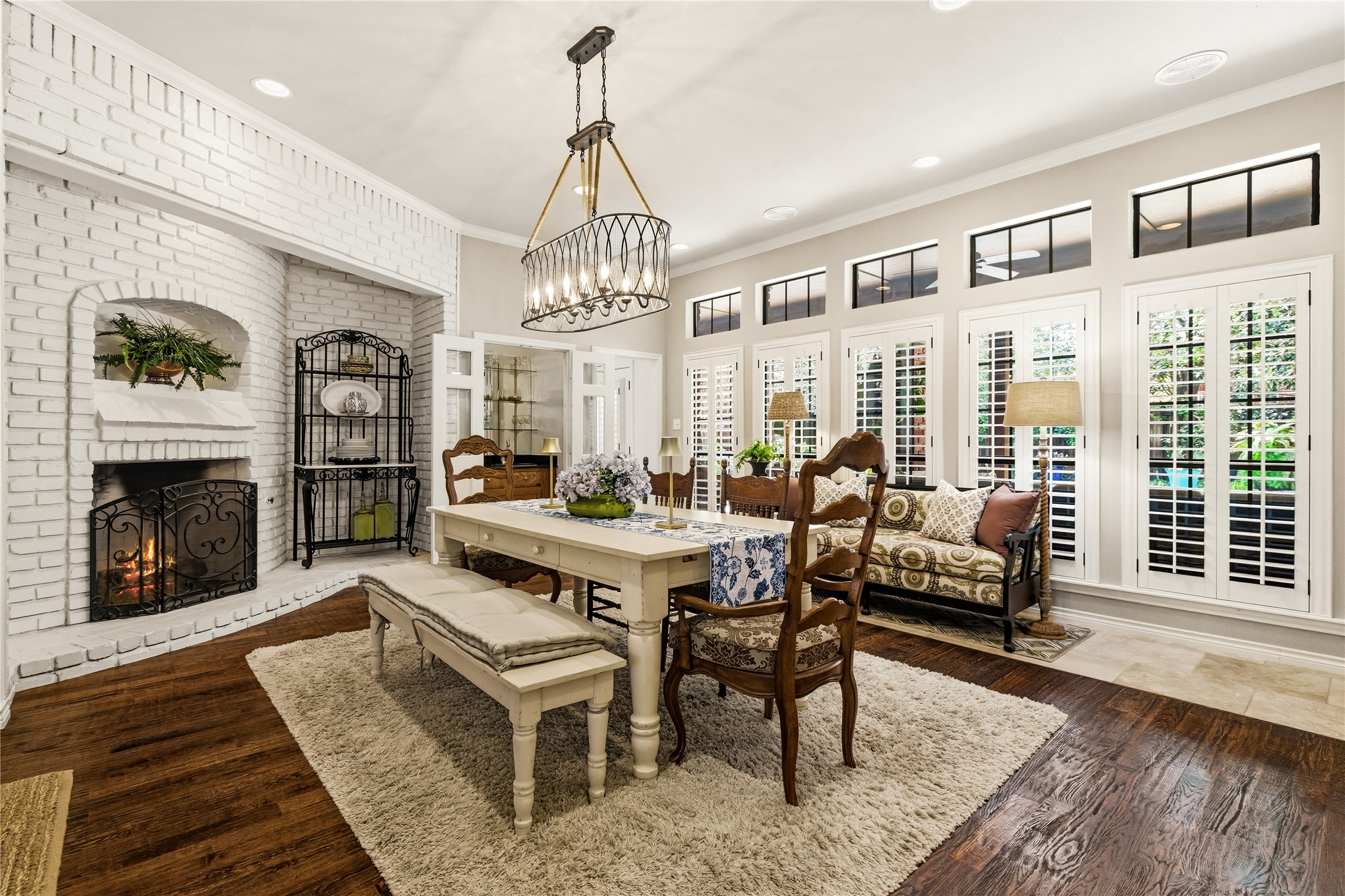 1207 Shady Oaks Circle