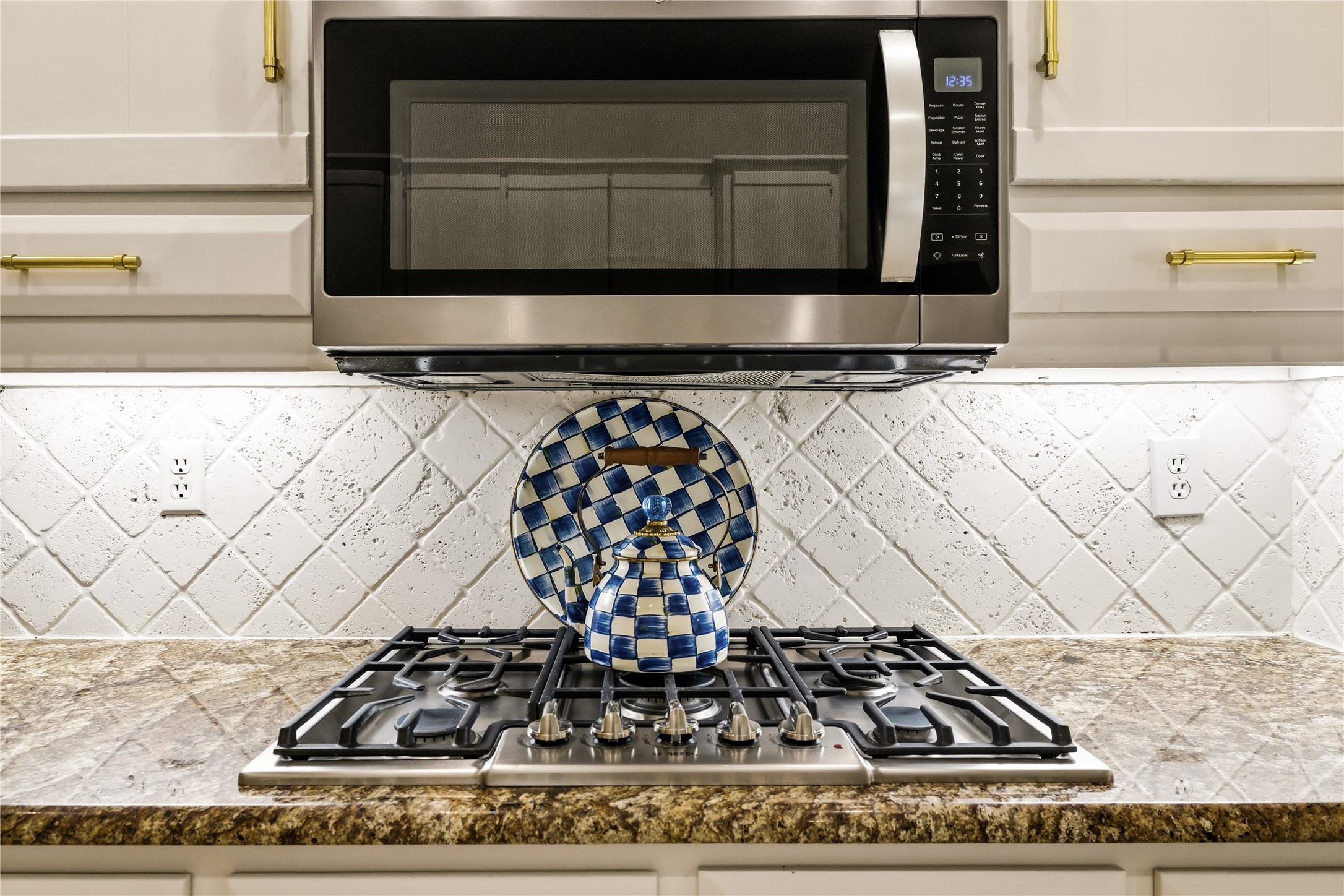 1207 Shady Oaks Circle