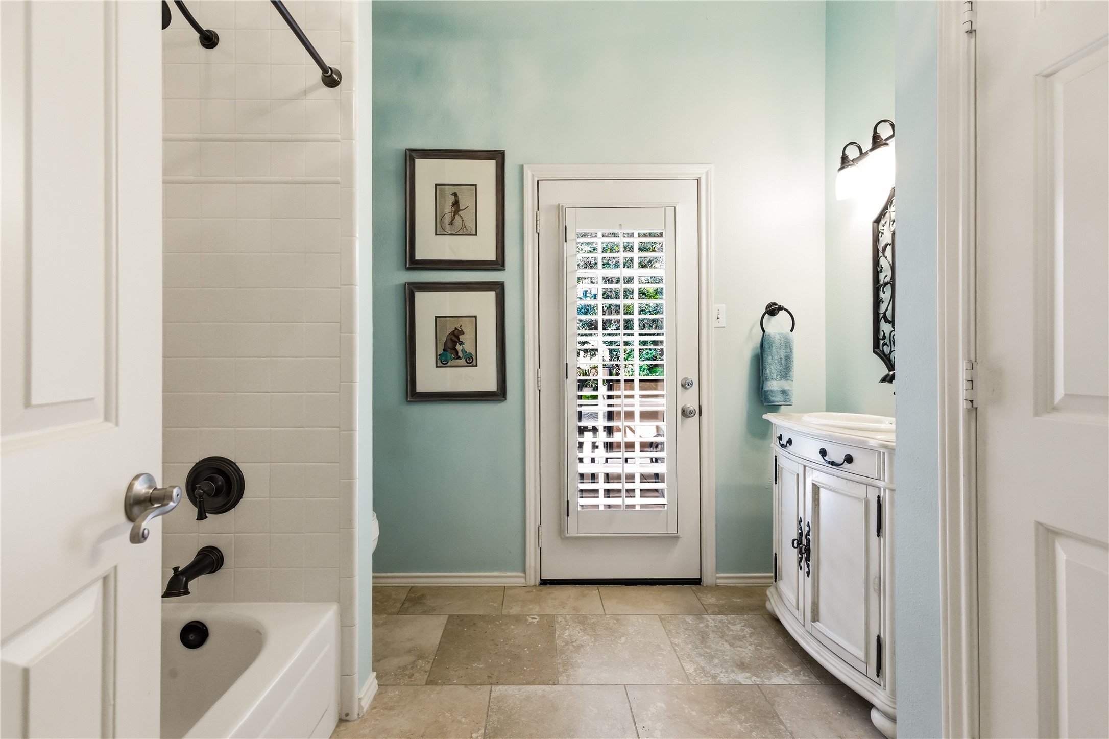 1207 Shady Oaks Circle