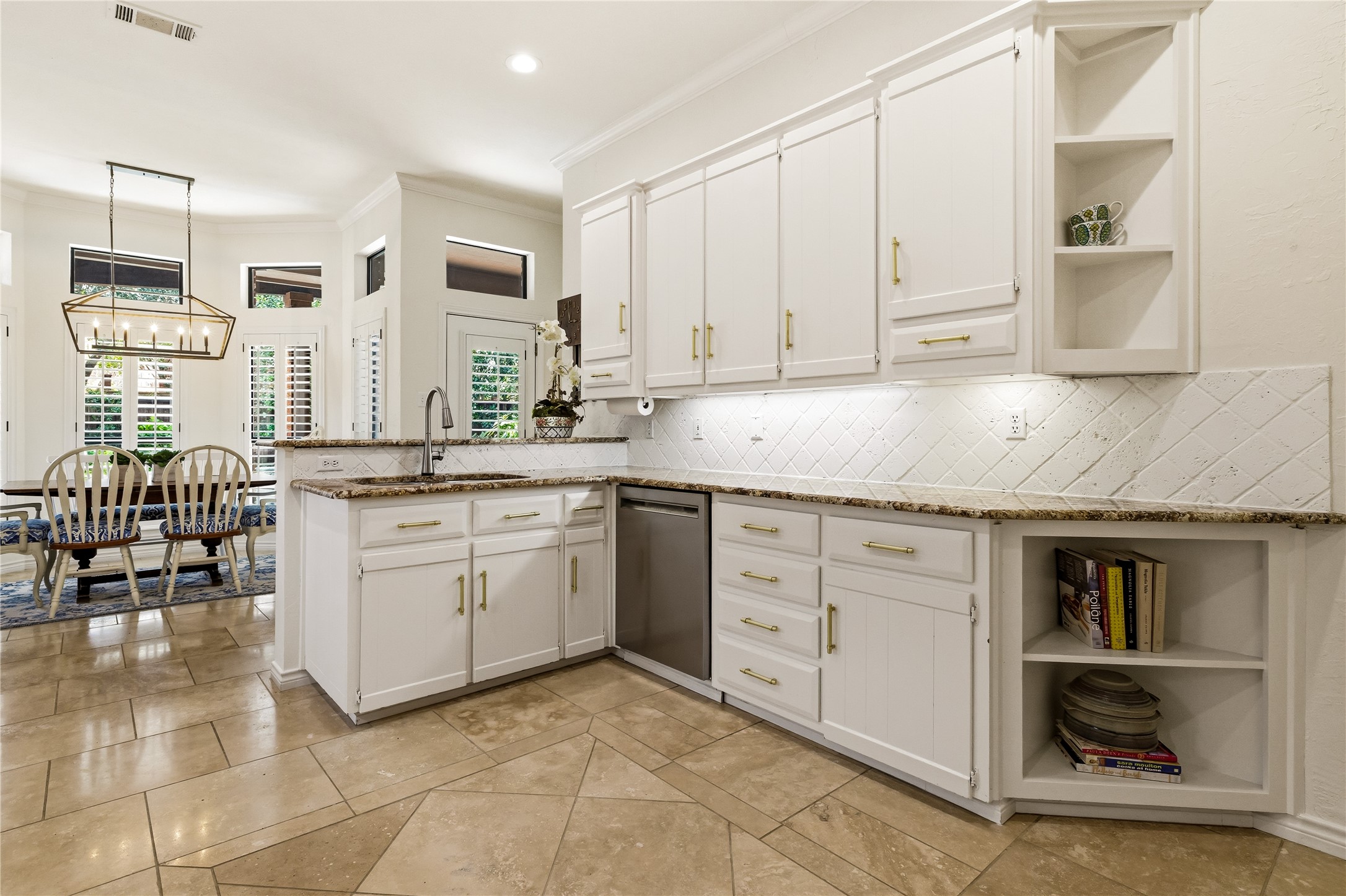 1207 Shady Oaks Circle