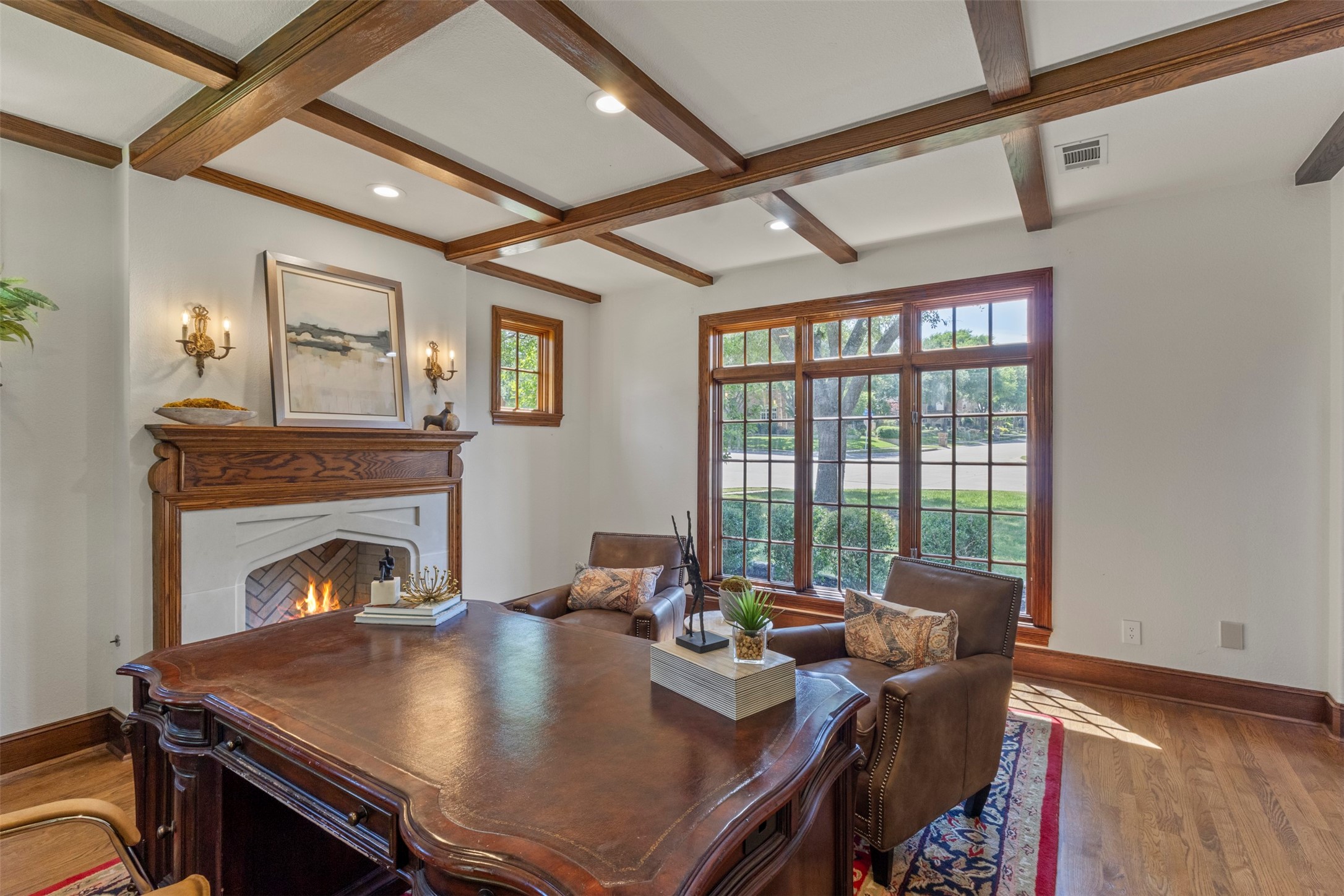 811 Lake Creek Drive
