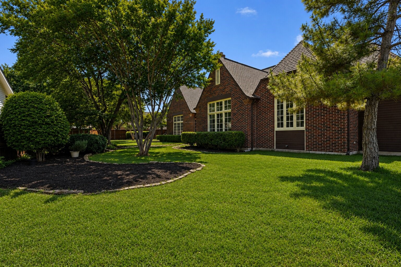 811 Lake Creek Drive