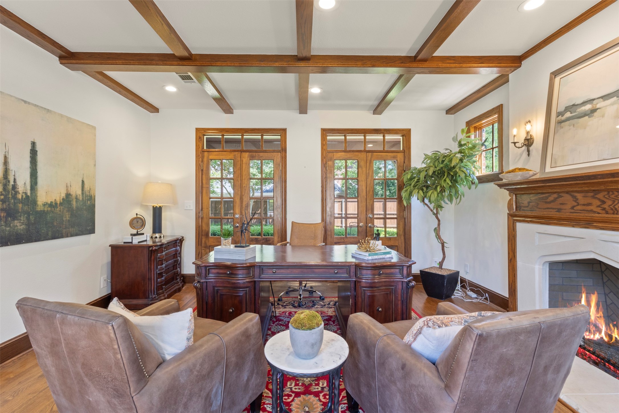 811 Lake Creek Drive
