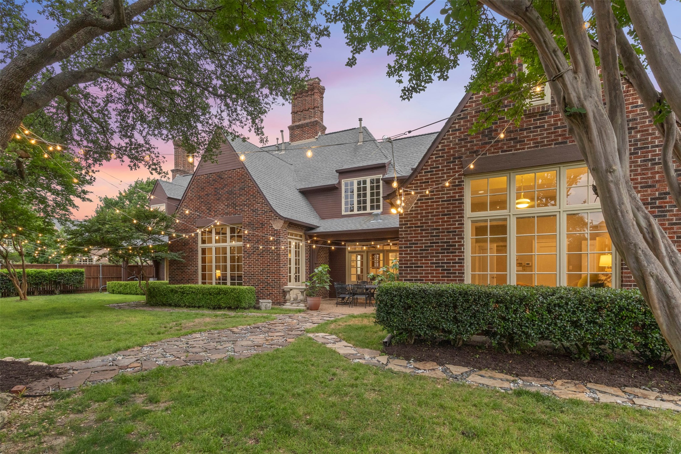 811 Lake Creek Drive