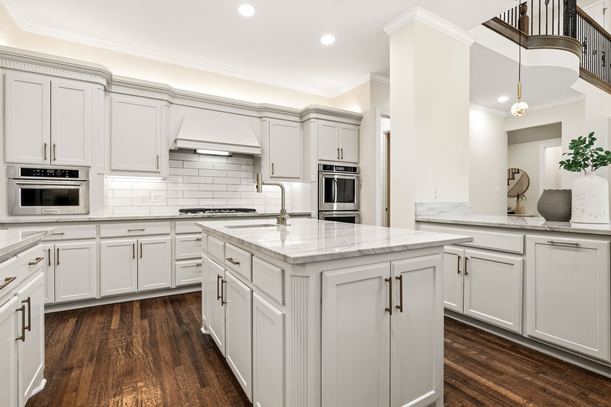 6604 Overlook Court