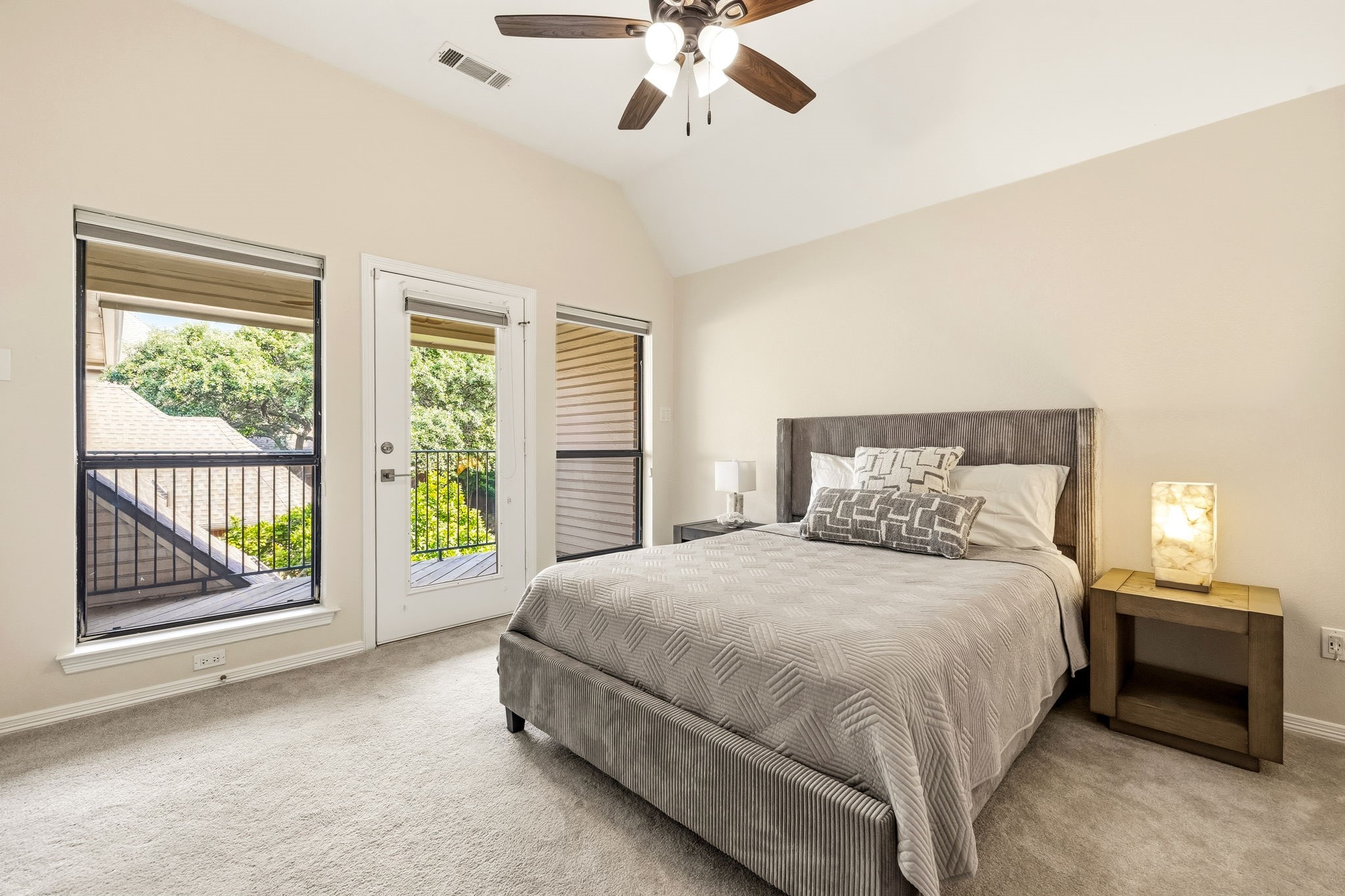 6604 Overlook Court