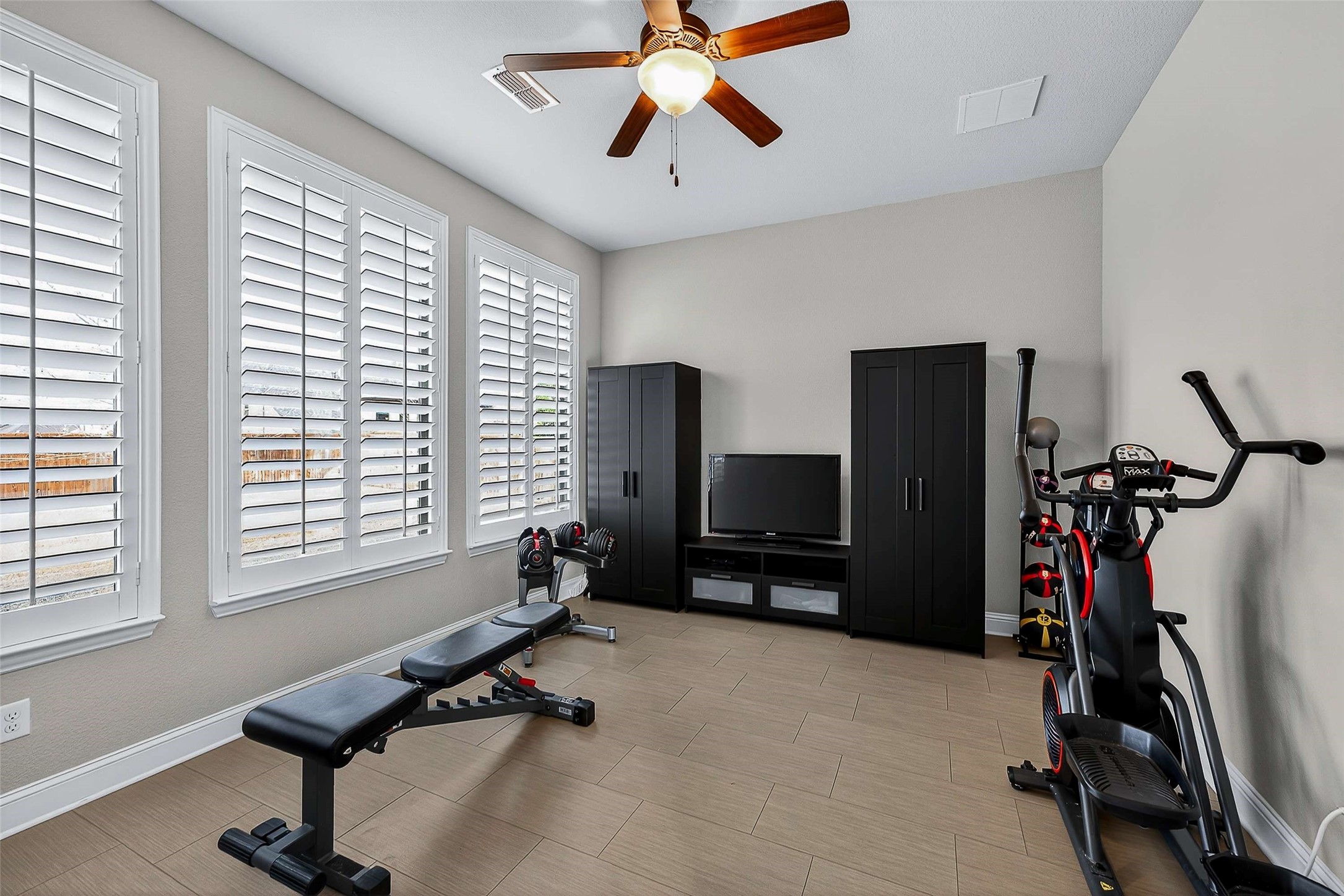 1611 Chisholm Trail