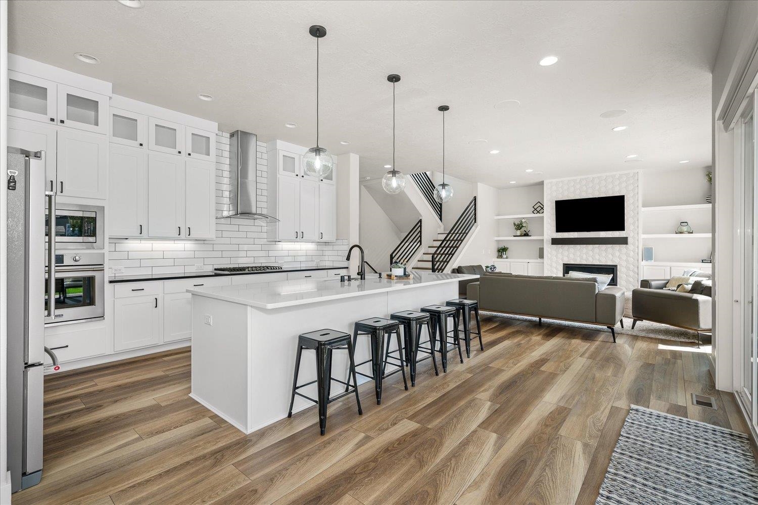 1511 S Morningside Heights Dr