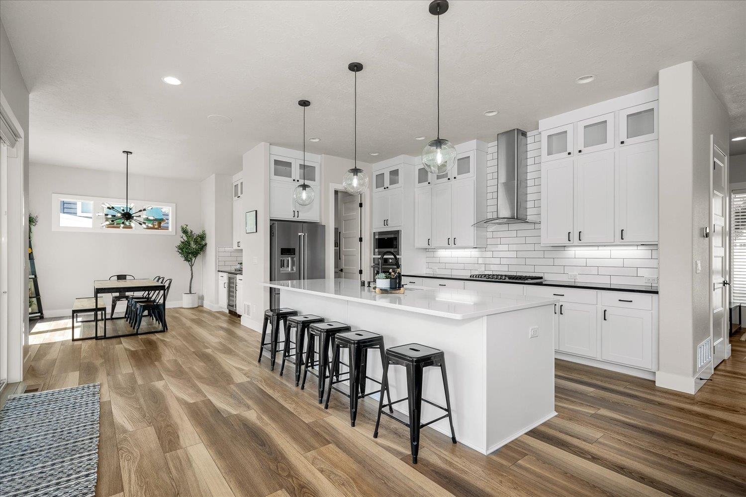 1511 S Morningside Heights Dr