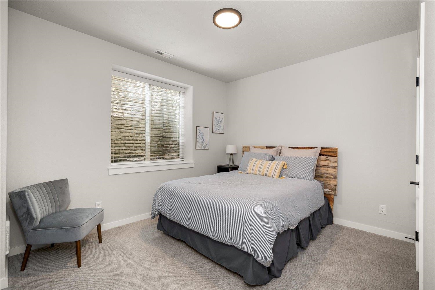 1511 S Morningside Heights Dr