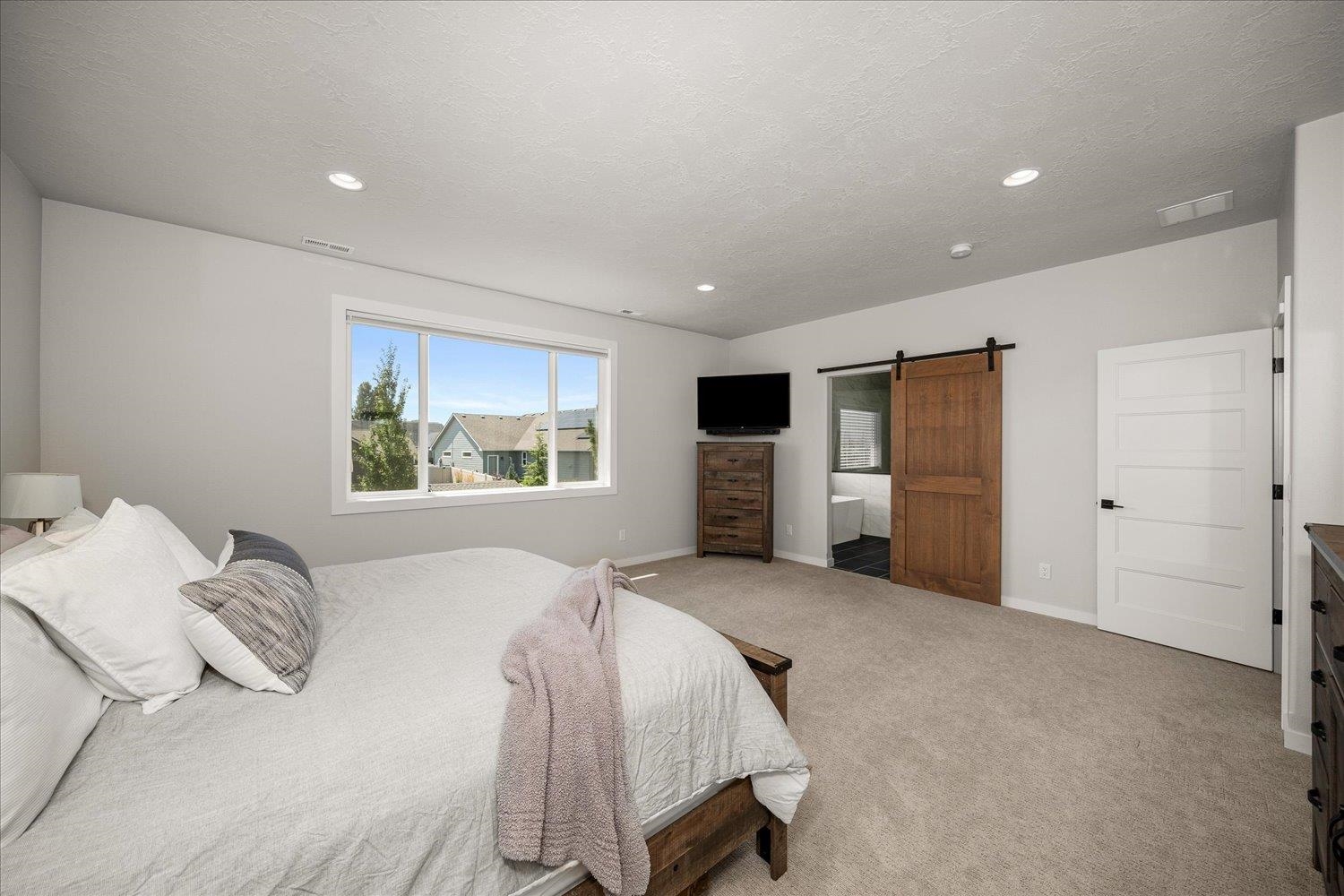 1511 S Morningside Heights Dr