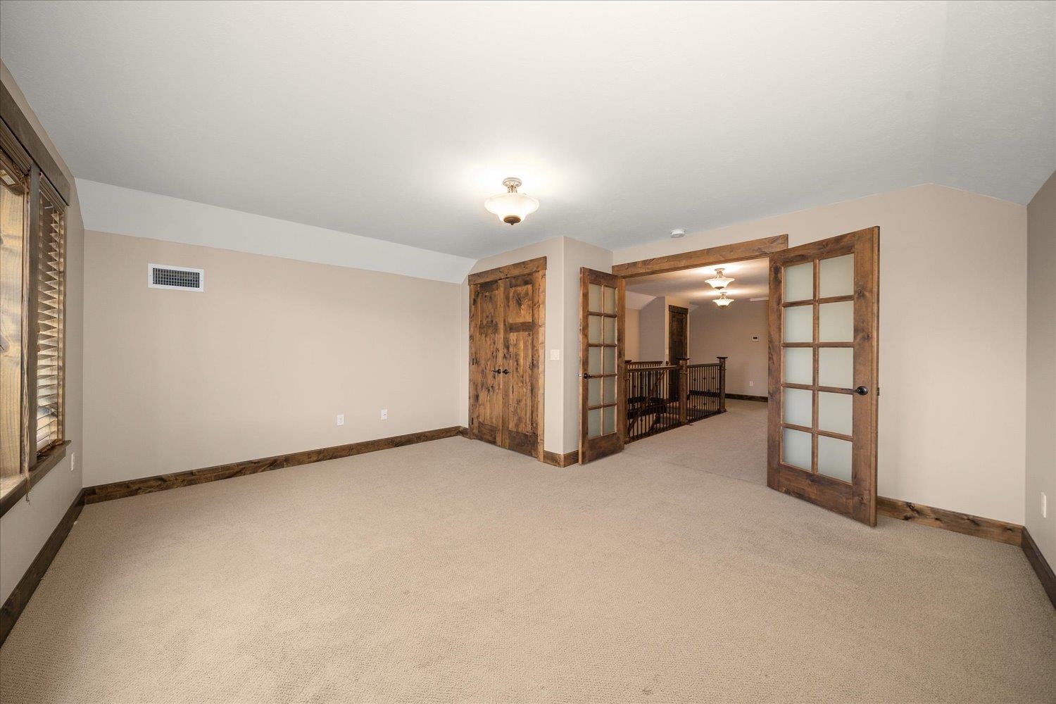 1108 N River Ridge Blvd