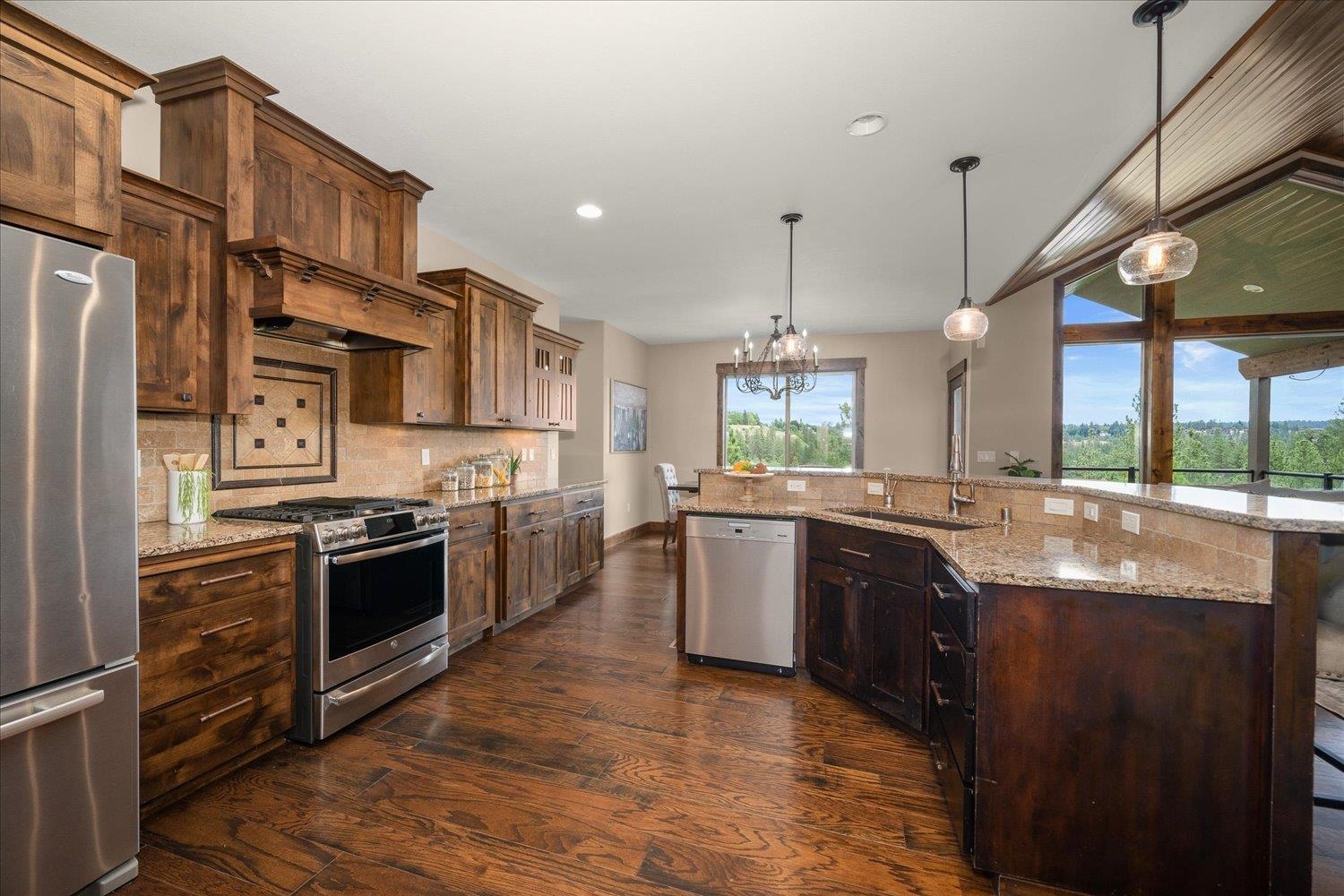 1108 N River Ridge Blvd